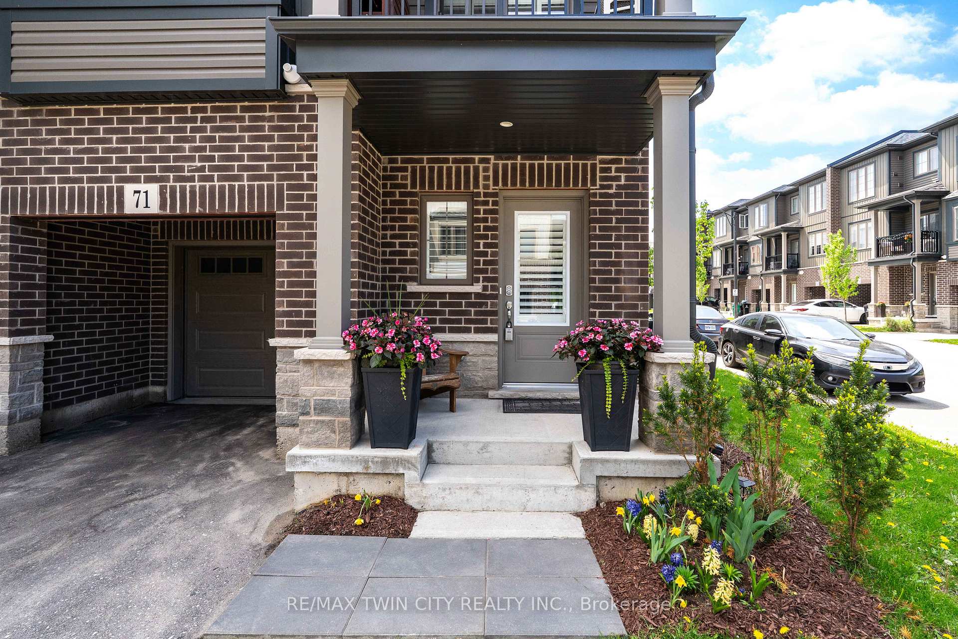 124 Compass Trail 71, Cambridge — photo 4 of 5