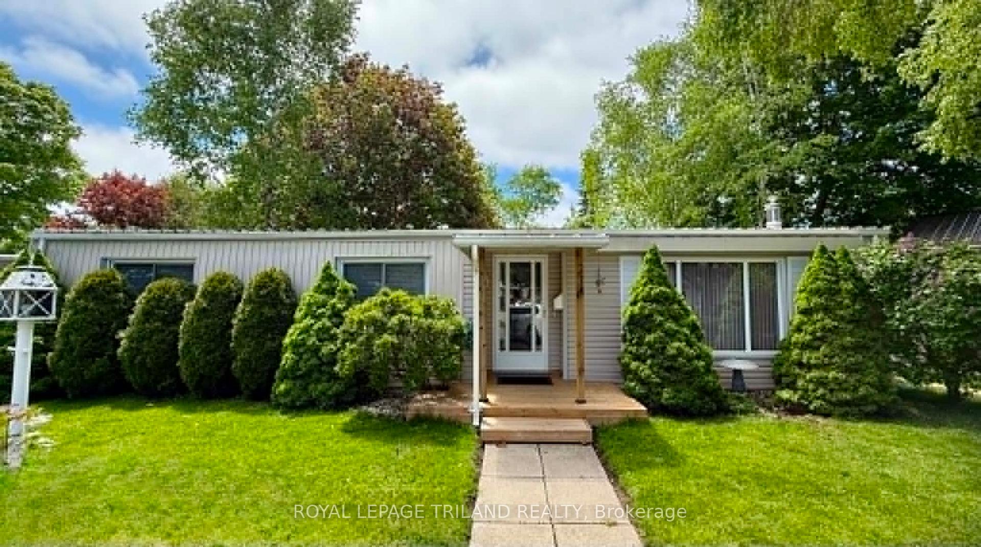 274 Monterey Park, South Huron, ON N0M 1T0 — South Huron, Ontario