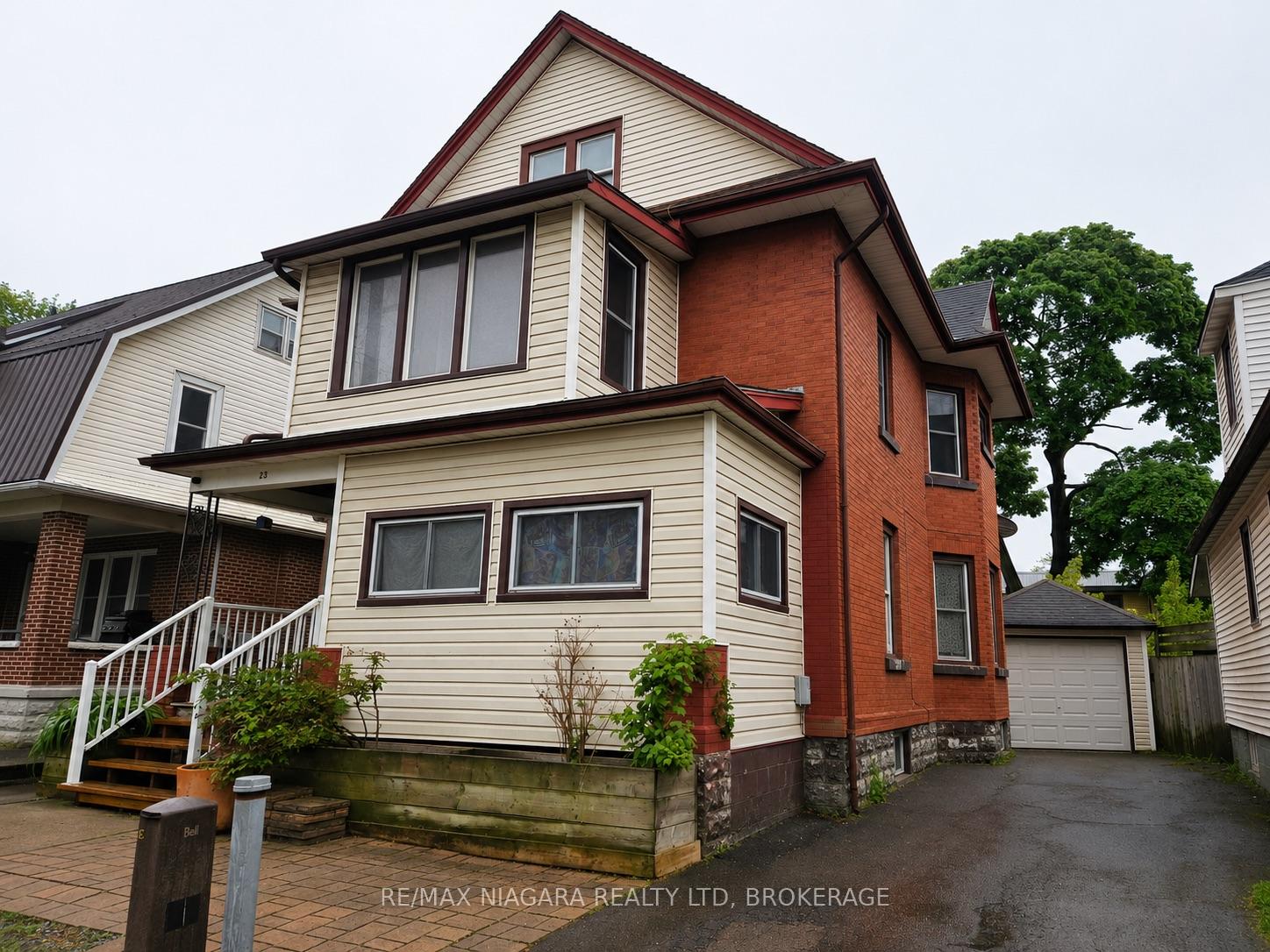 23 Avenue Place 2, Welland — photo 2 of 5