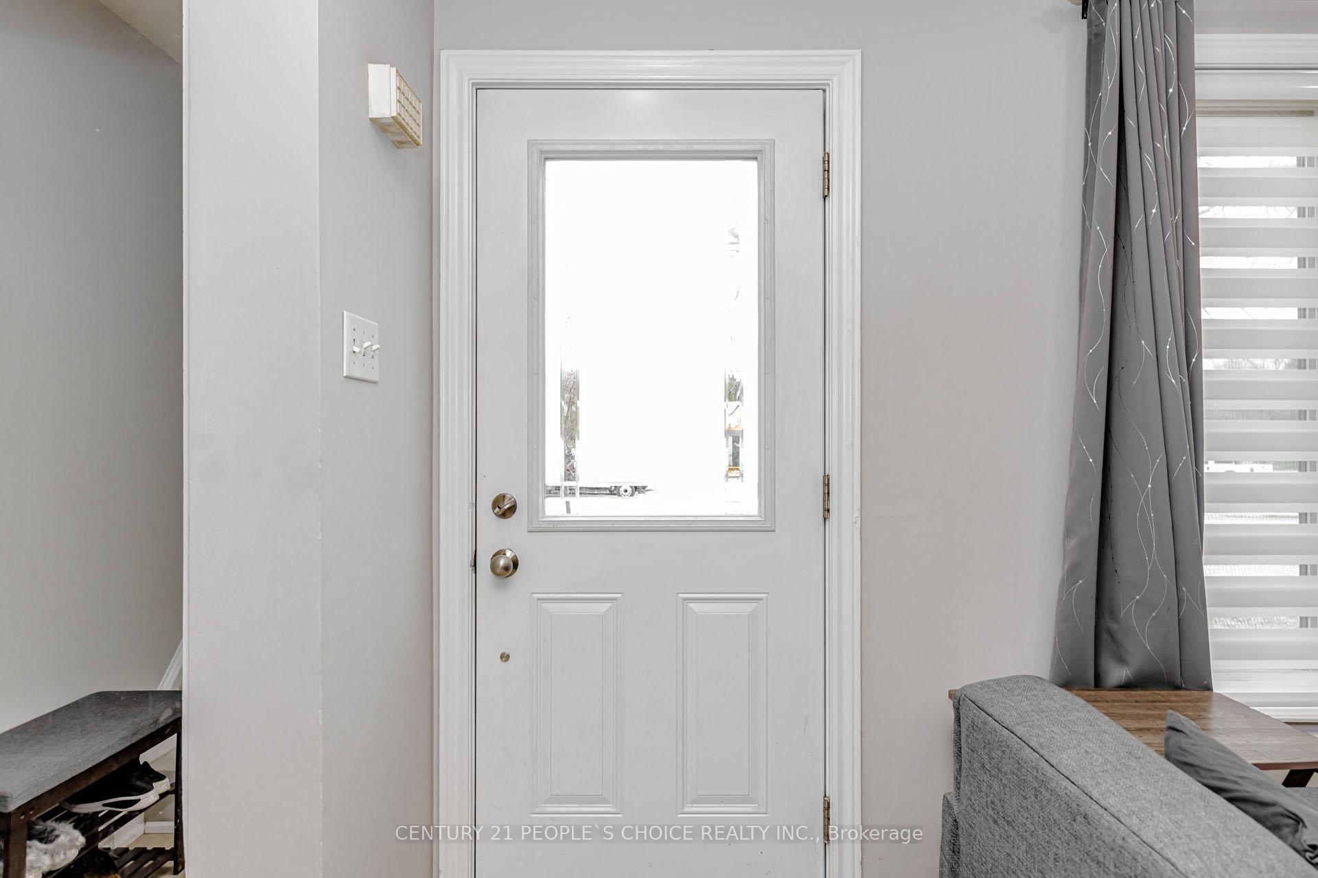 570B Glen Forrest Boulevard, Waterloo — photo 5 of 5