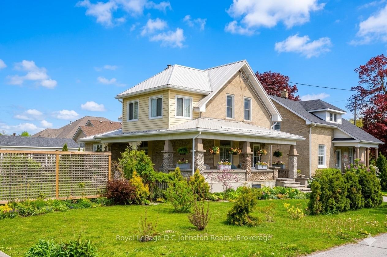 111 Albert Street N, Saugeen Shores, ON N0H 2L0 — Saugeen Shores, Ontario