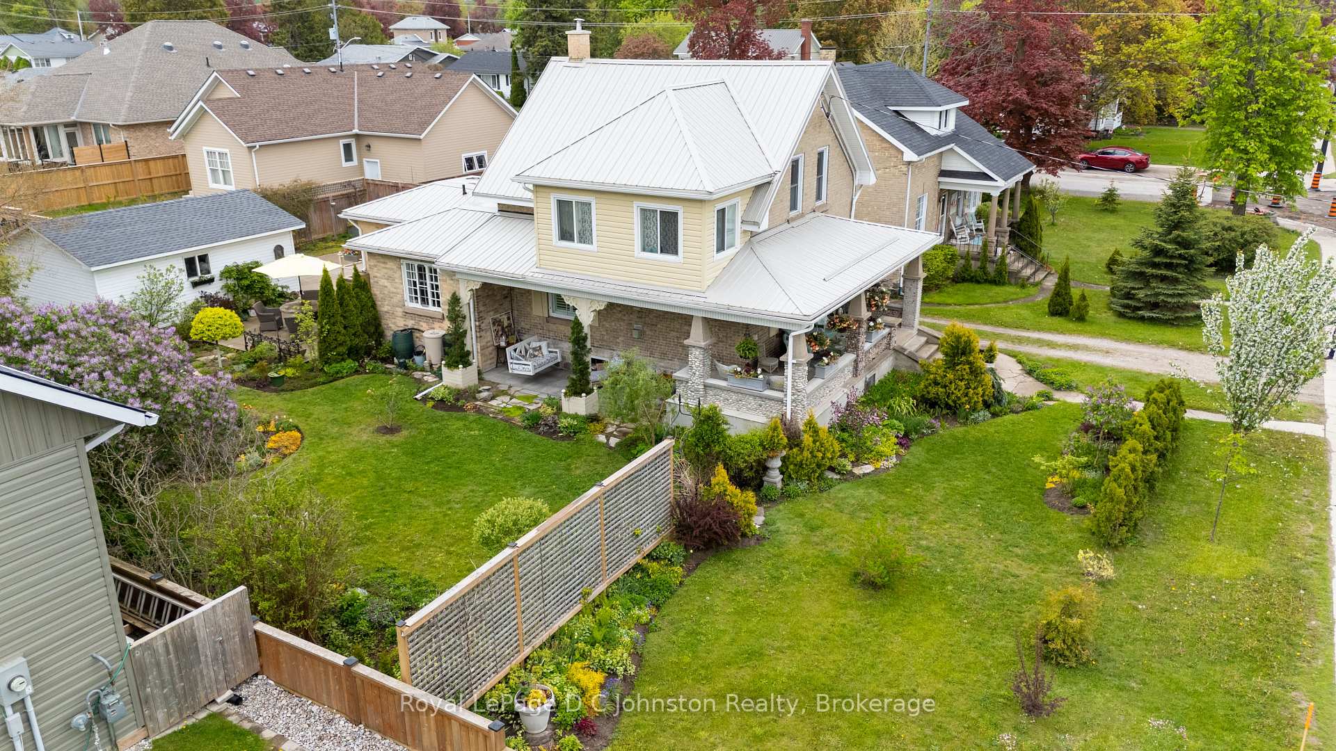 111 Albert Street N, Saugeen Shores — photo 3 of 5