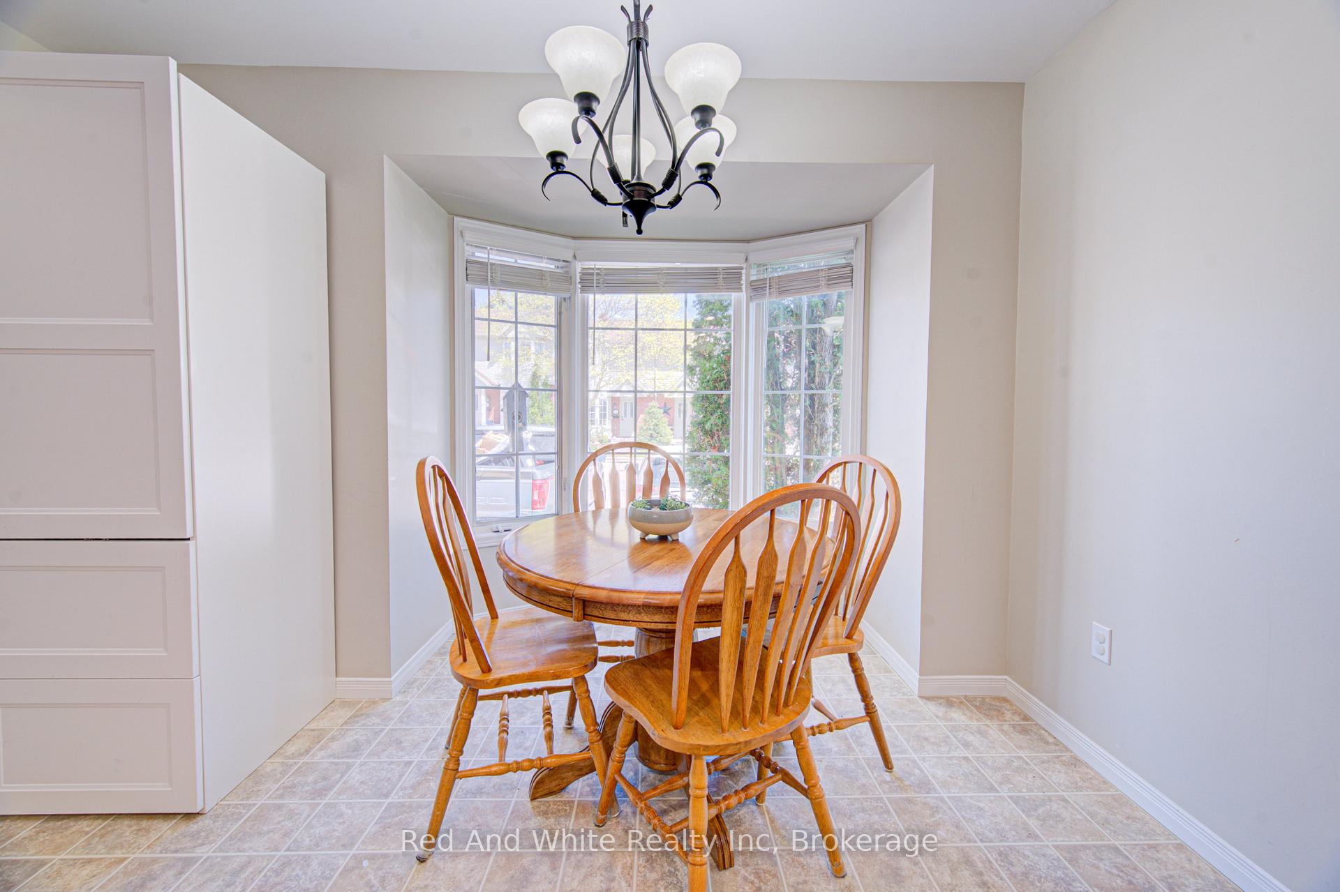 235 Saginaw Parkway 74, Cambridge — photo 5 of 5