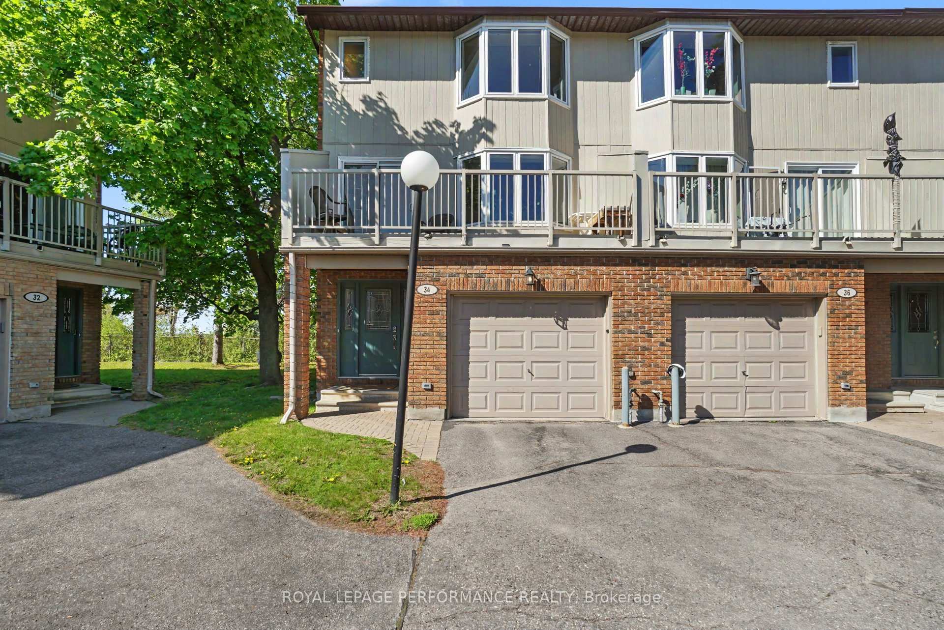 34 Huntview Private 17, Hunt Club - Windsor Park Village and Area, ON K1V 0M5 — Hunt Club - Windsor Park Village and Area, Ontario