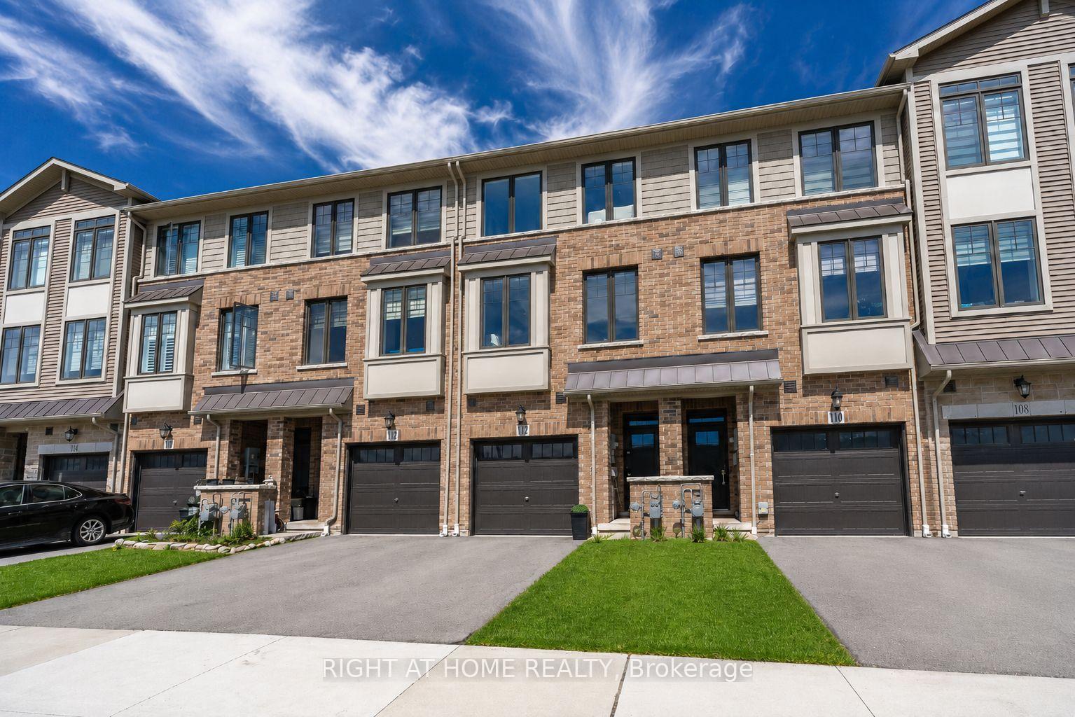112 Hollywood Court, Cambridge — photo 2 of 5