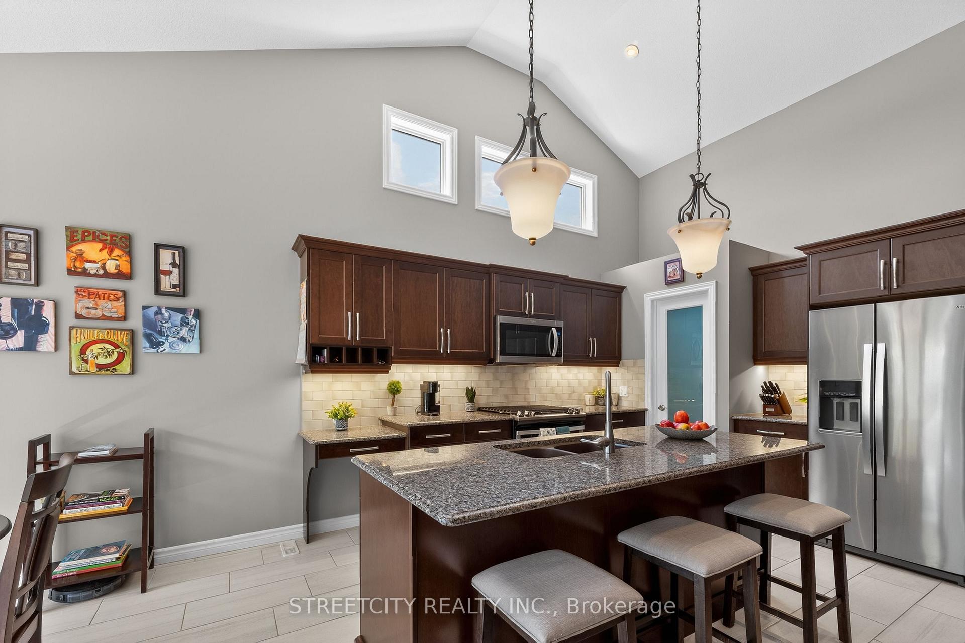 190 Emery Street, Central Elgin — photo 5 of 5