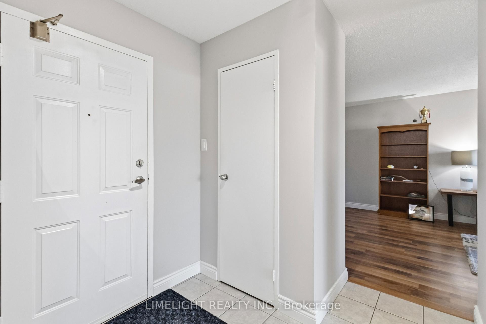 1600 Adelaide Street N 210, London North — photo 5 of 5