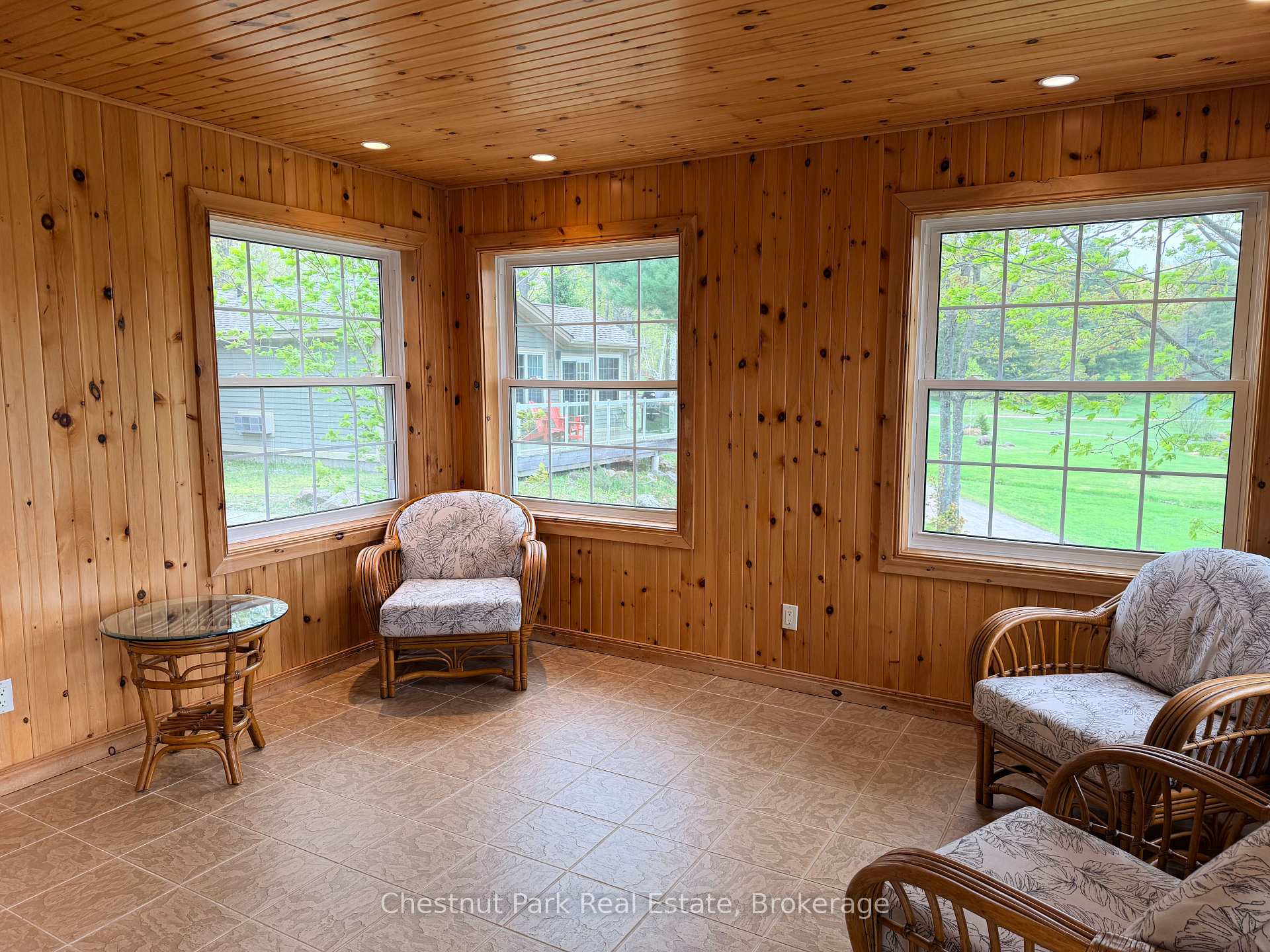 1052 Rat Bay Road 113-5, Lake of Bays — photo 3 of 5