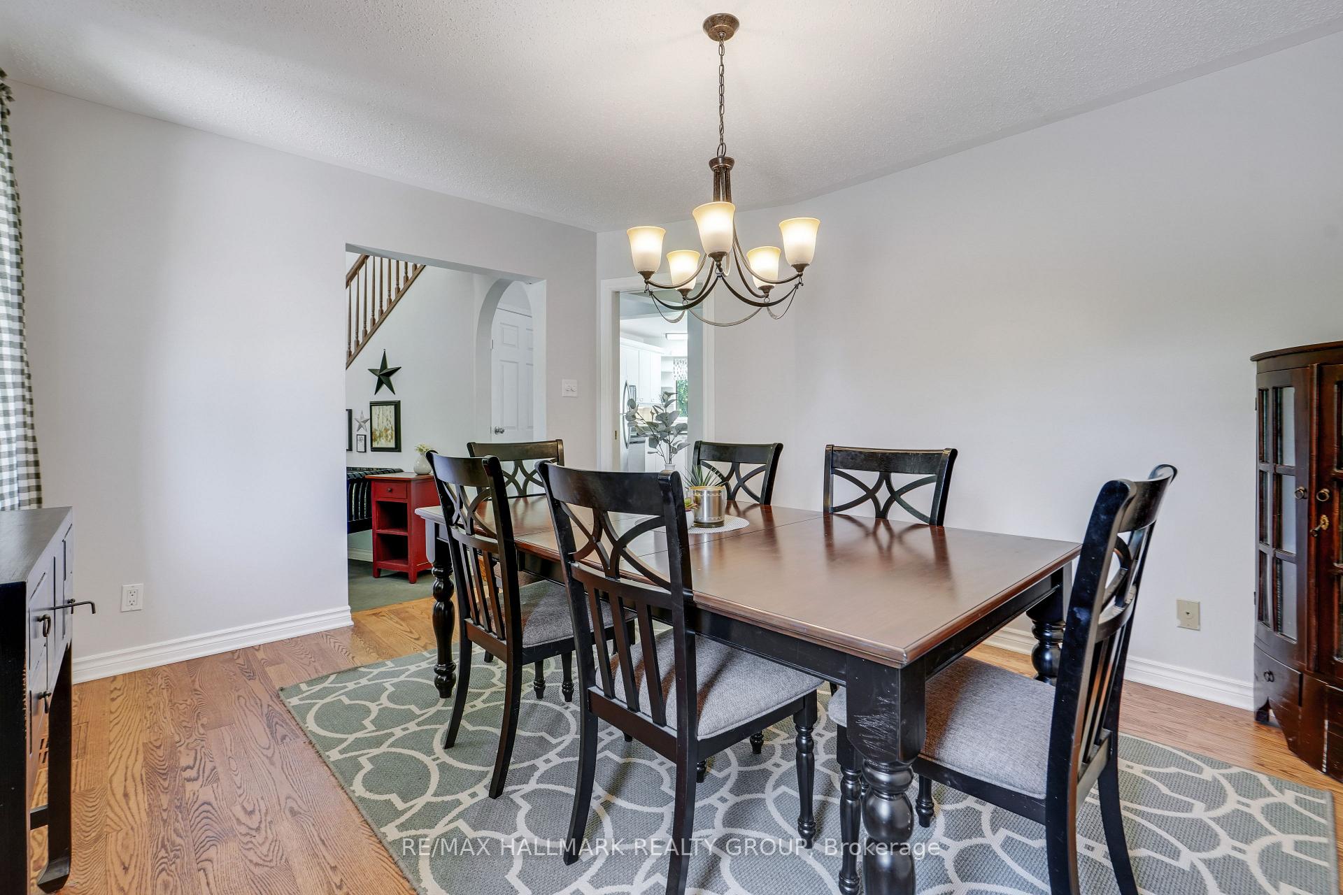 10 Coxford Street, Beacon Hill North - South and Area — photo 4 of 5