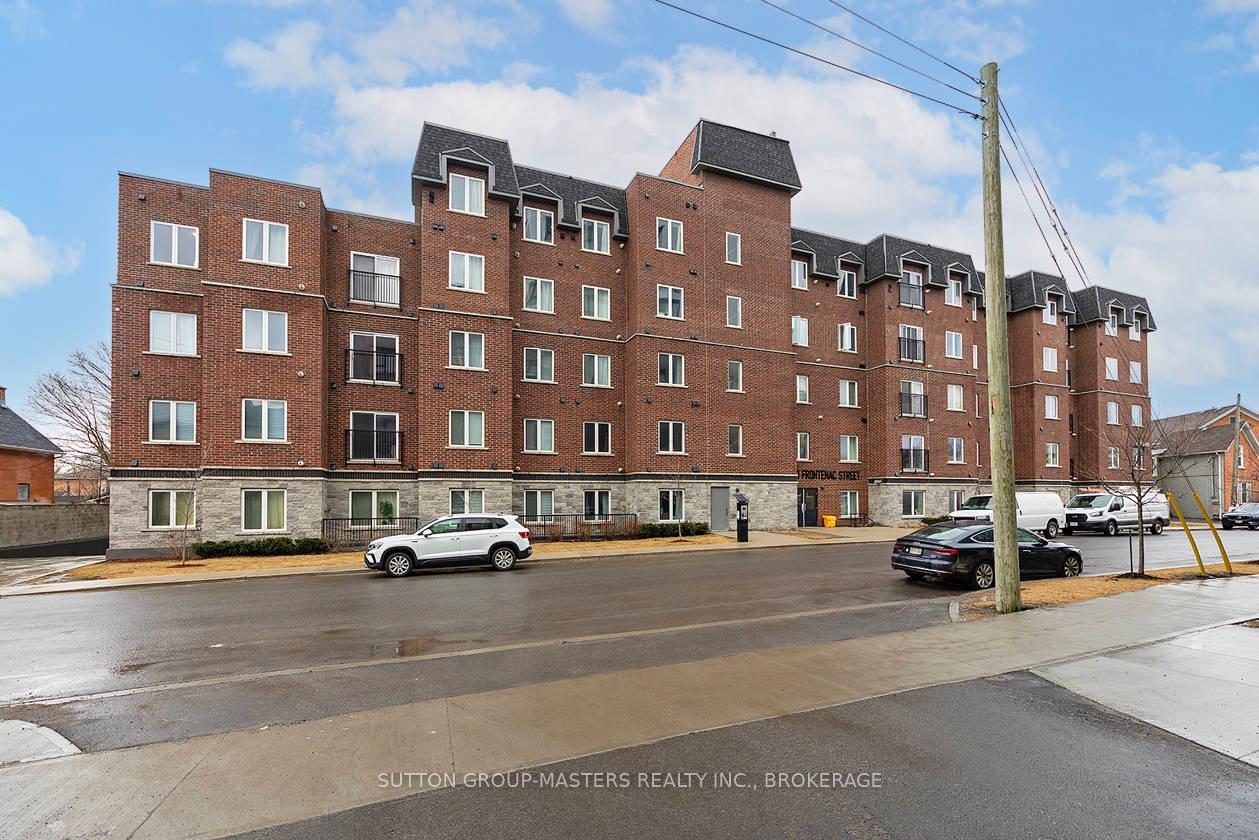 501 Frontenac Street 413, Kingston — photo 2 of 5