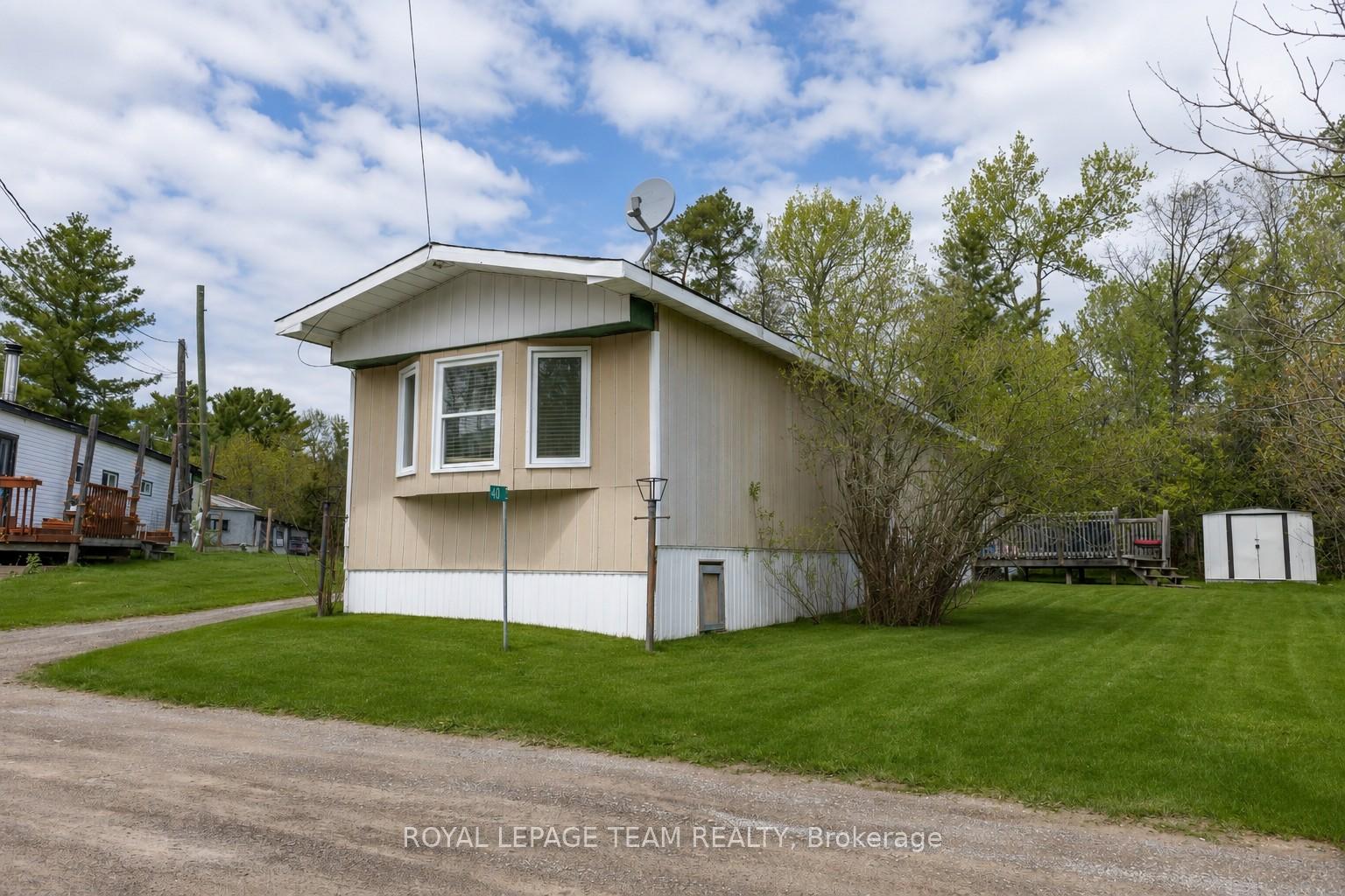 40 Timothy Drive, McNab/Braeside — photo 2 of 5