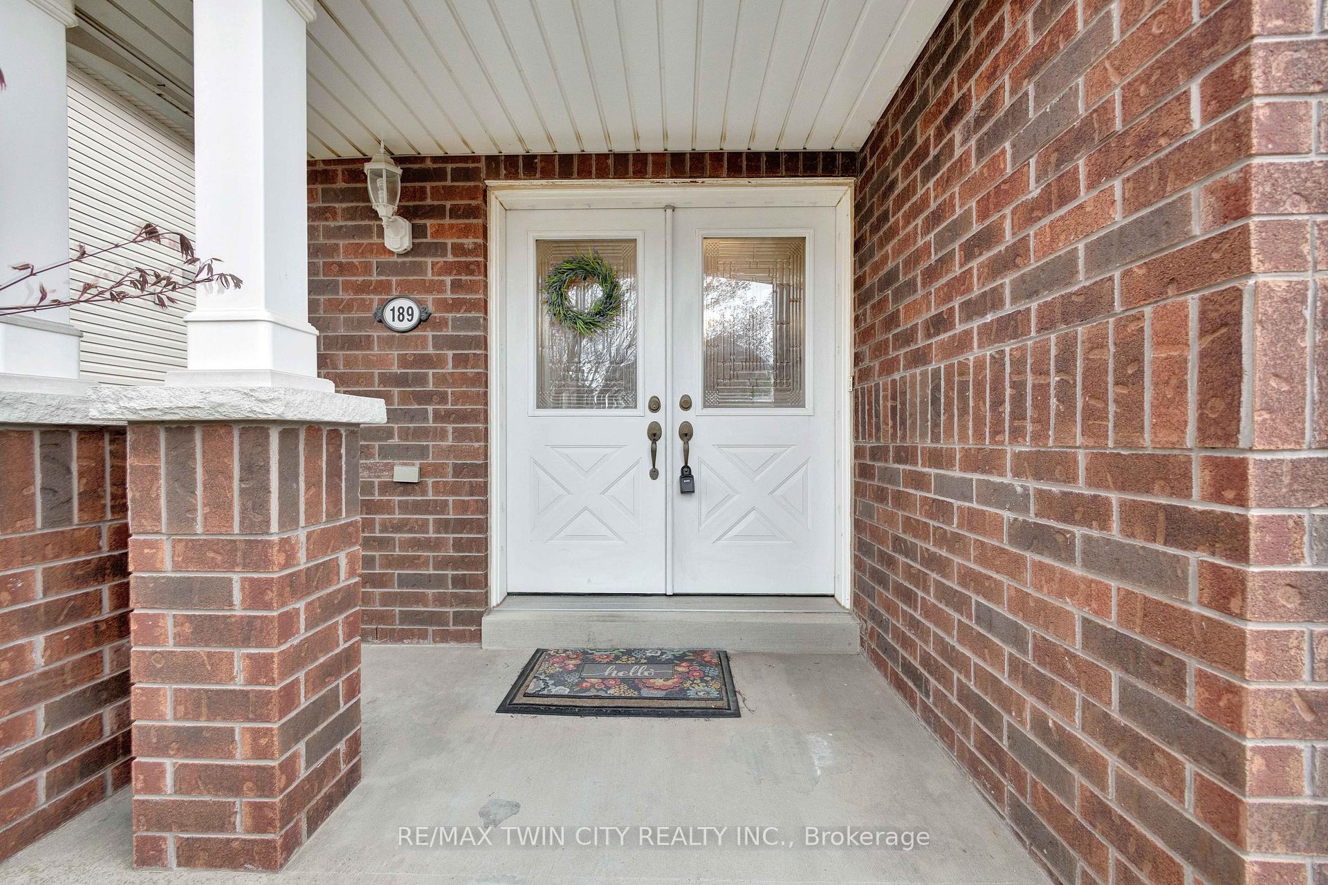 189 Hunter Way, Brantford — photo 4 of 5