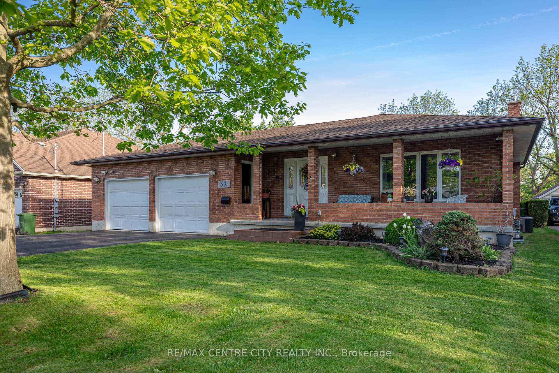 32 Brock Street, St. Thomas, ON N5P 2B2 — St. Thomas, Ontario
