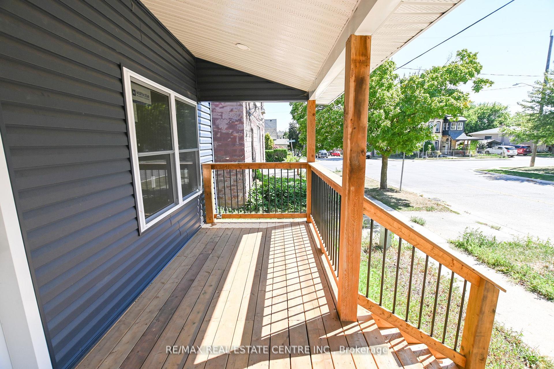 284 Darling Street, Brantford — photo 3 of 5