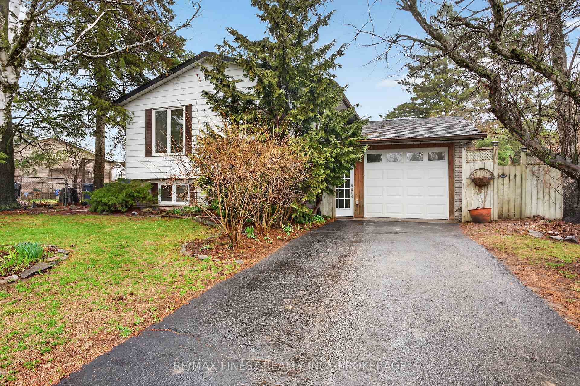 798 Danbury Road, Kingston, ON K7M 6T4 — Kingston, Ontario