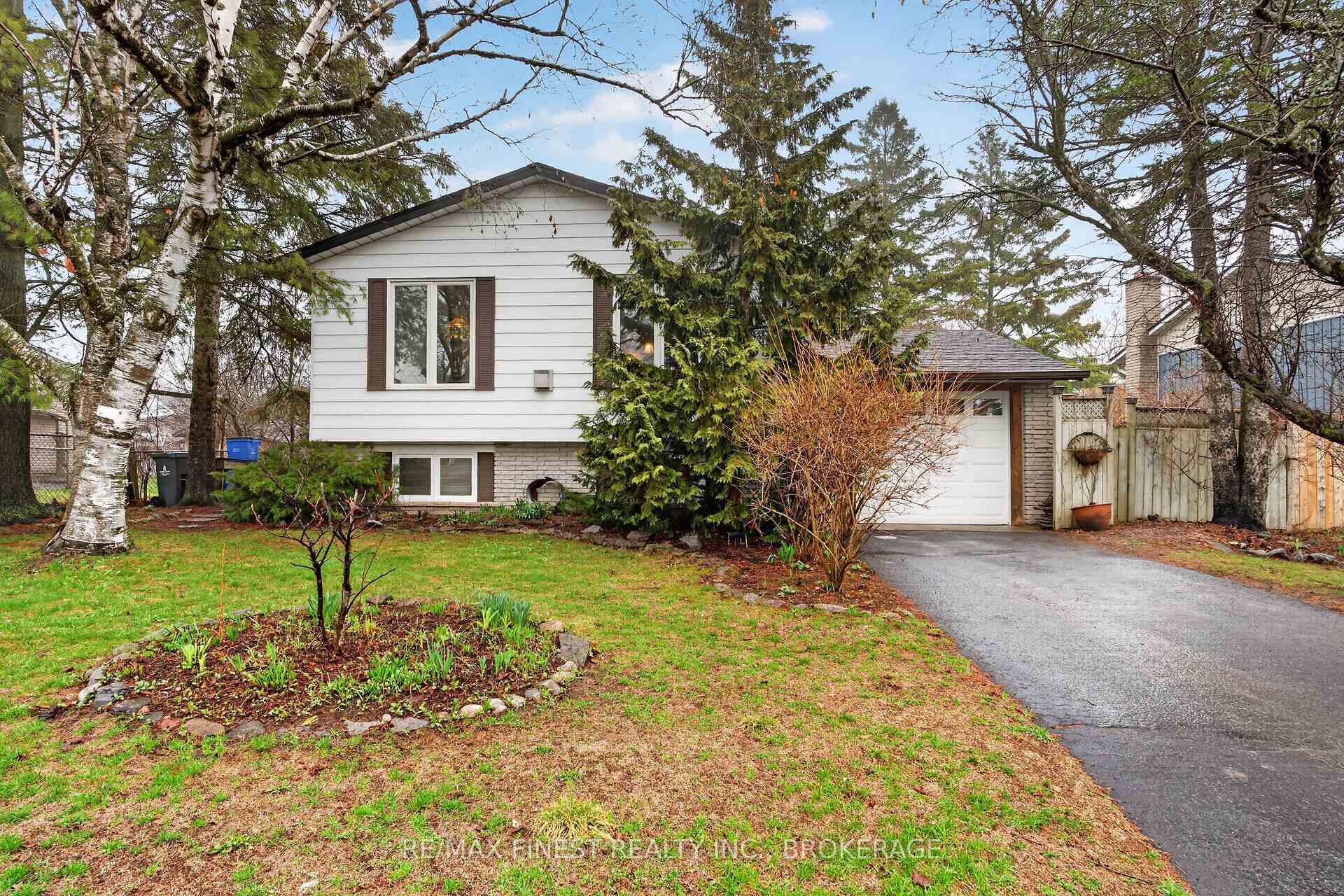 798 Danbury Road, Kingston — photo 3 of 5