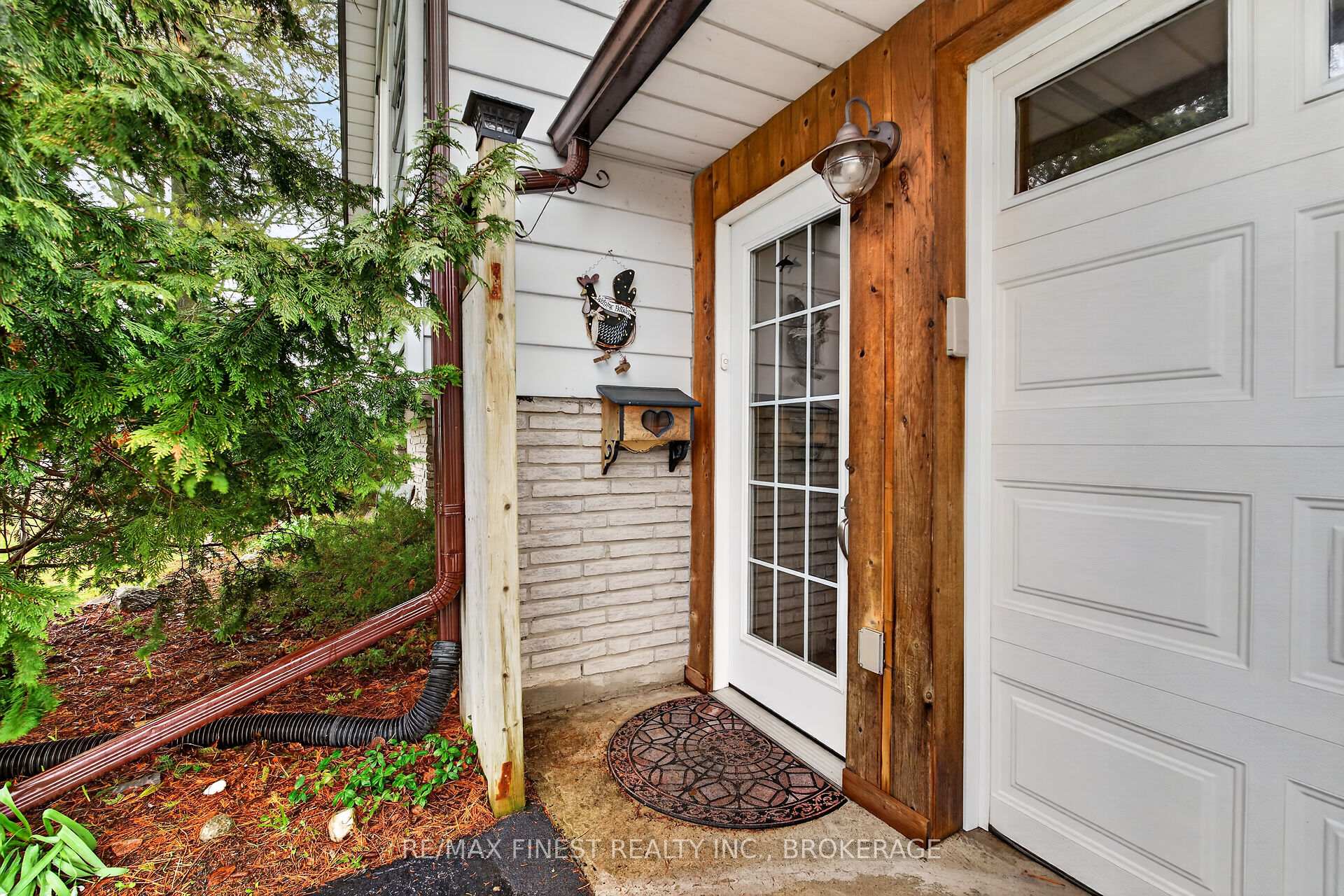 798 Danbury Road, Kingston — photo 4 of 5