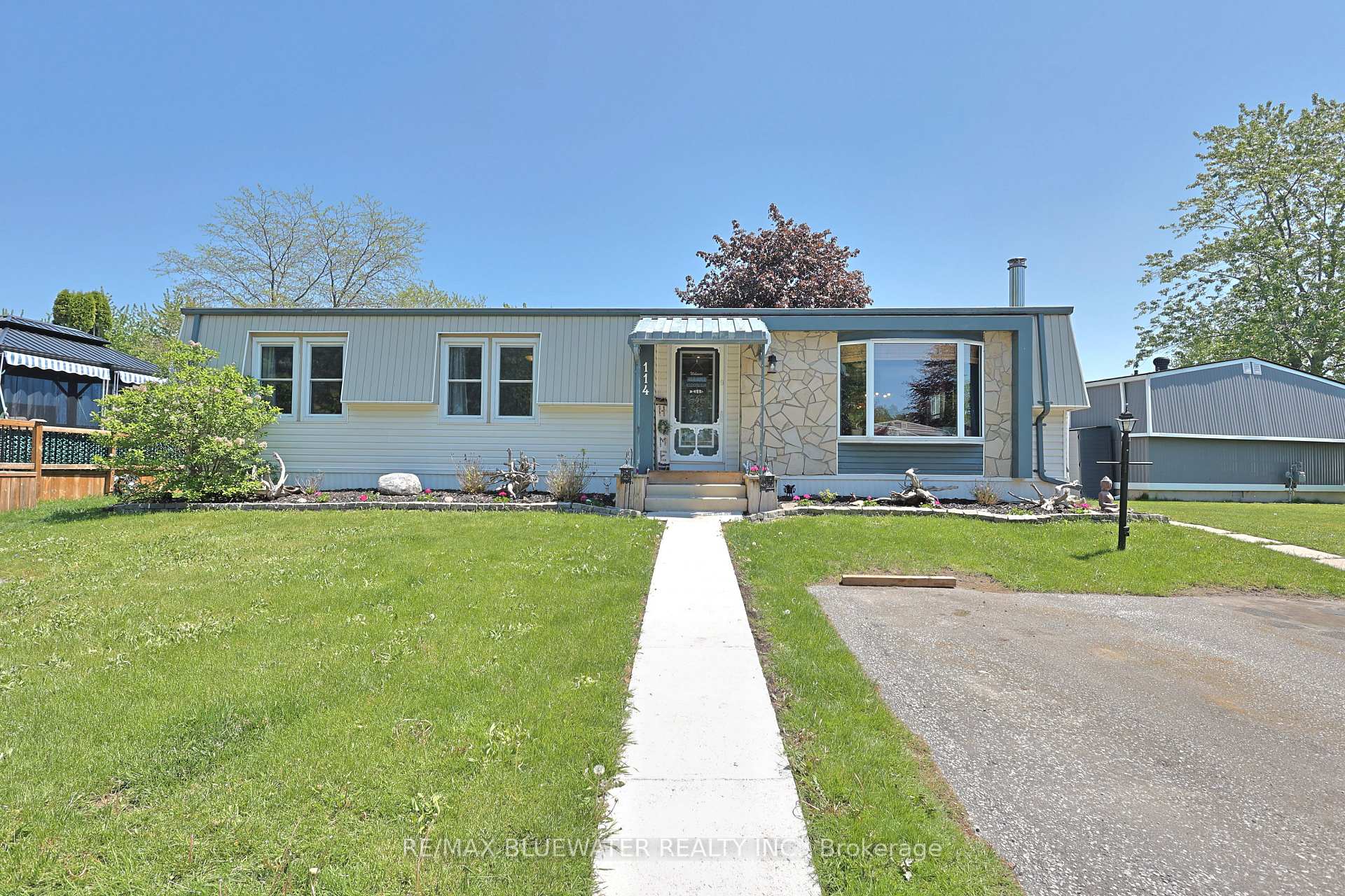 114 Pebble Beach Parkway, South Huron, ON N0M 1T0 — South Huron, Ontario