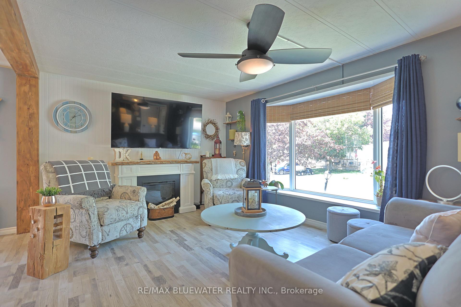 114 Pebble Beach Parkway, South Huron — photo 5 of 5
