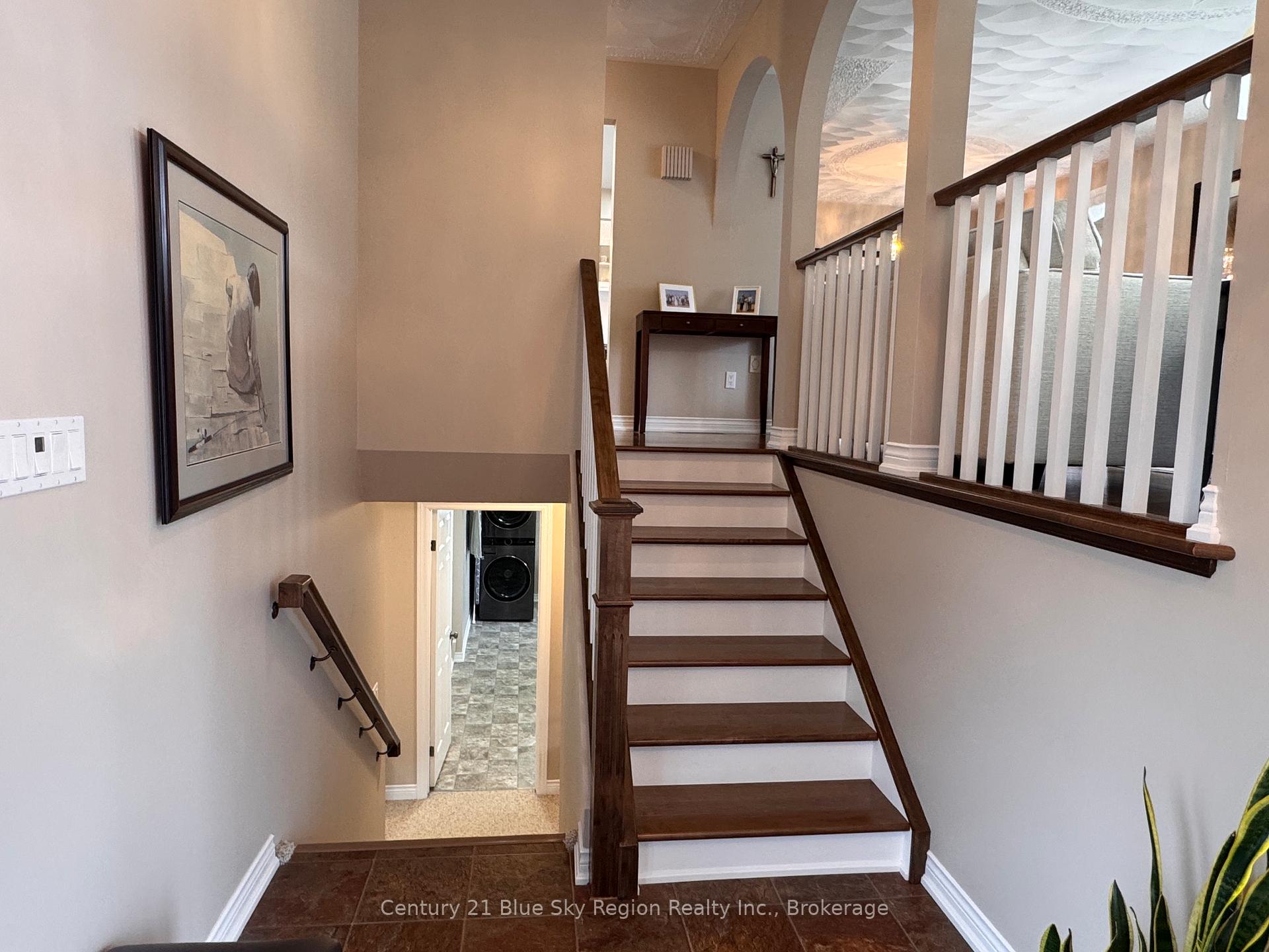 54 Harris Drive, North Bay — photo 4 of 5