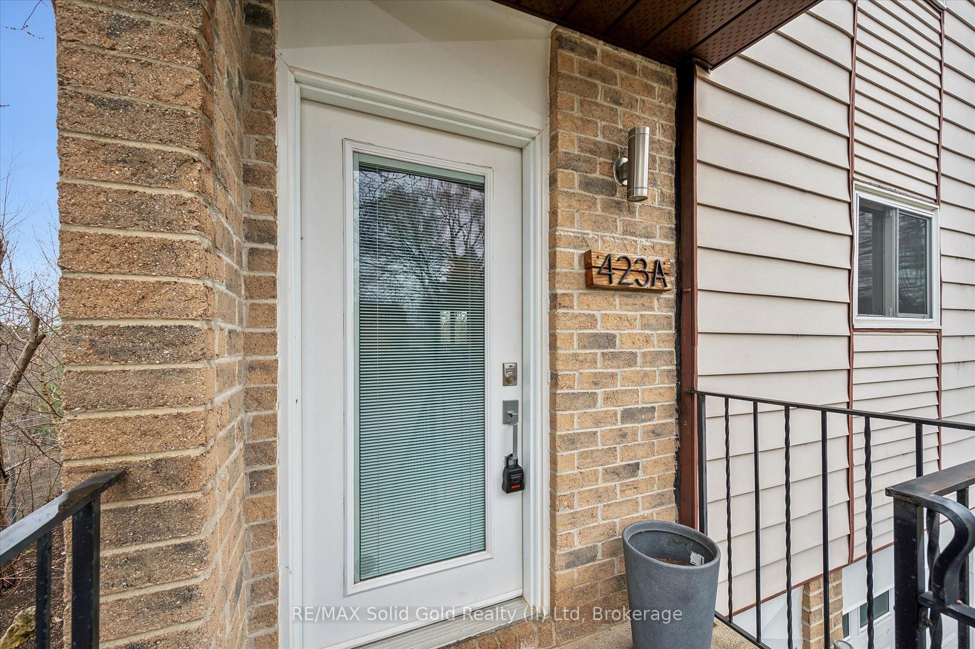 423 Cadbury Court A, Waterloo — photo 4 of 5