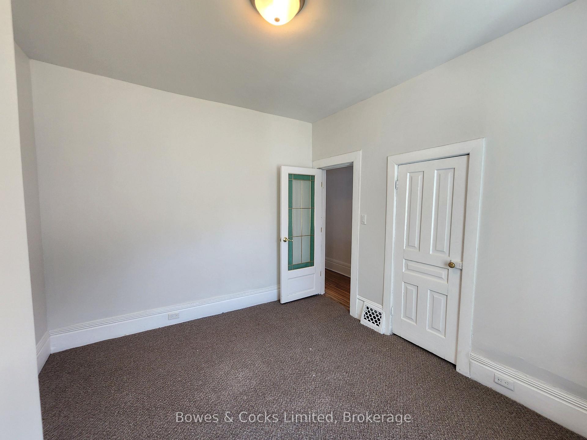 124 Maple Avenue, Dysart et al — photo 4 of 5