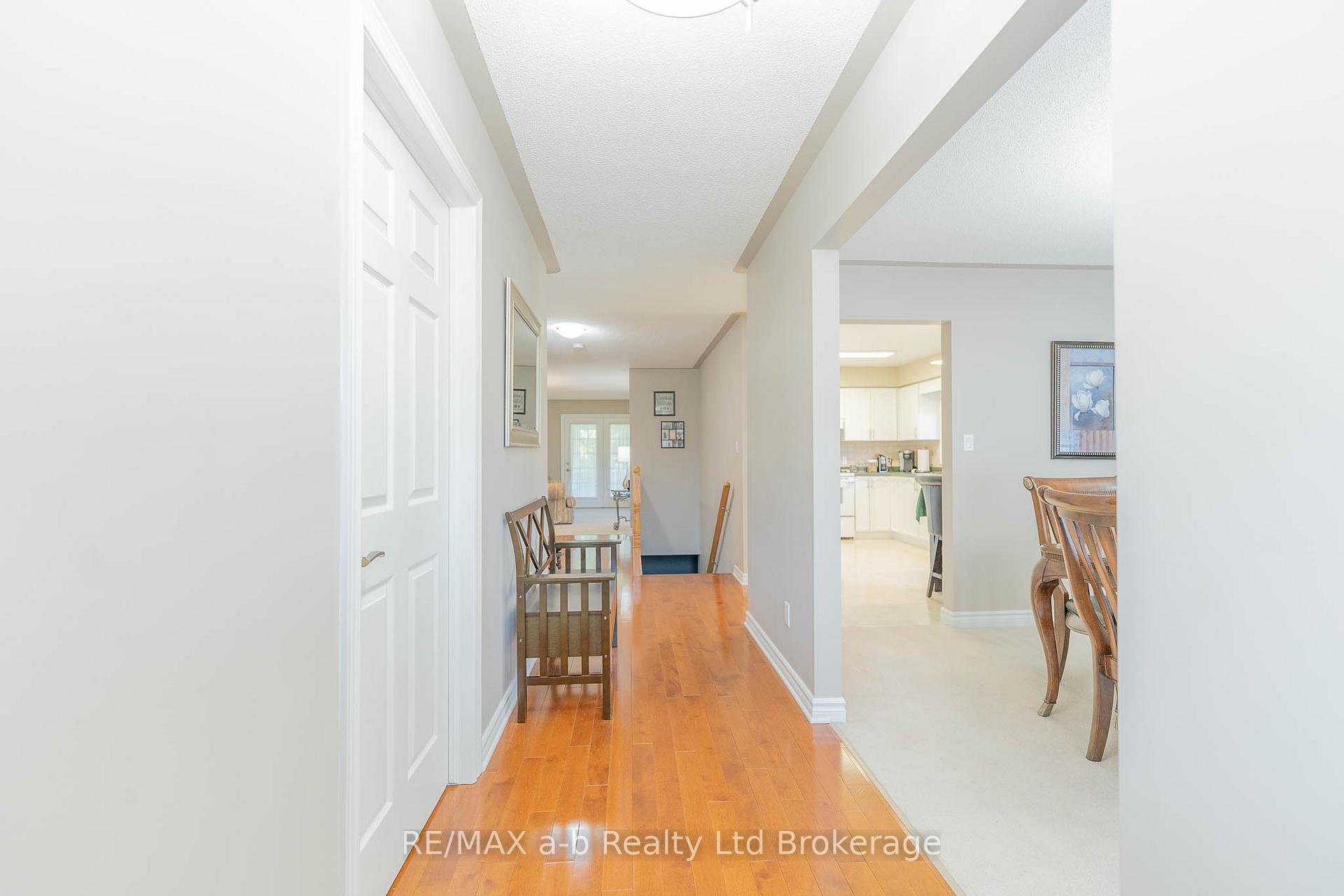 23 Armstrong Drive, Tillsonburg — photo 5 of 5