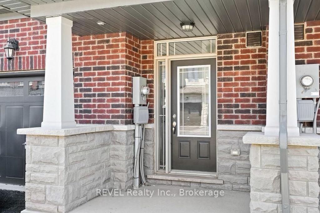 27 ADMIRAL Road, Welland — photo 2 of 5