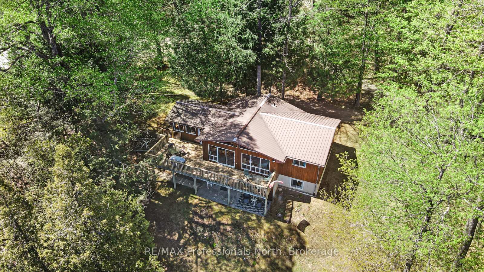 1149 Harrison Bay Lane, Minden Hills — photo 2 of 5
