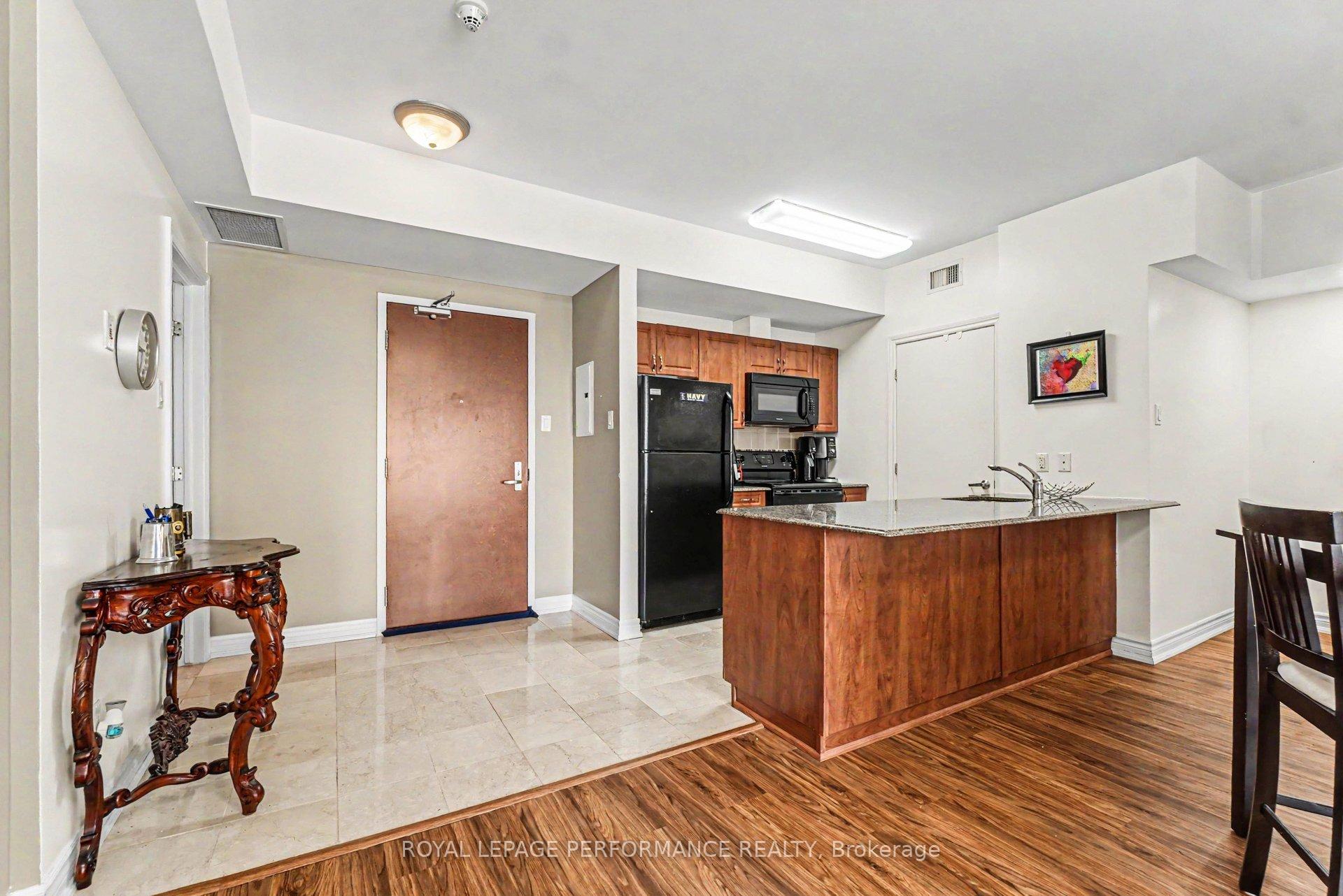 234 Rideau Street 2205, Lower Town - Sandy Hill — photo 2 of 5