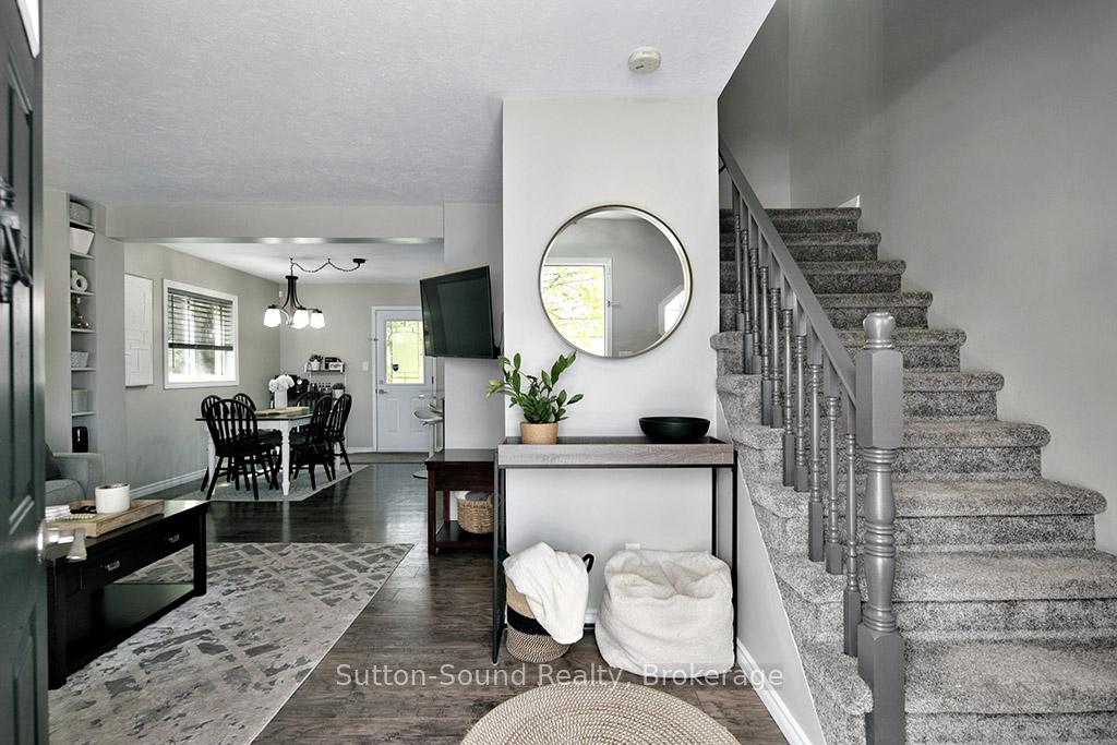 2326 4th Avenue W, Owen Sound — photo 4 of 5