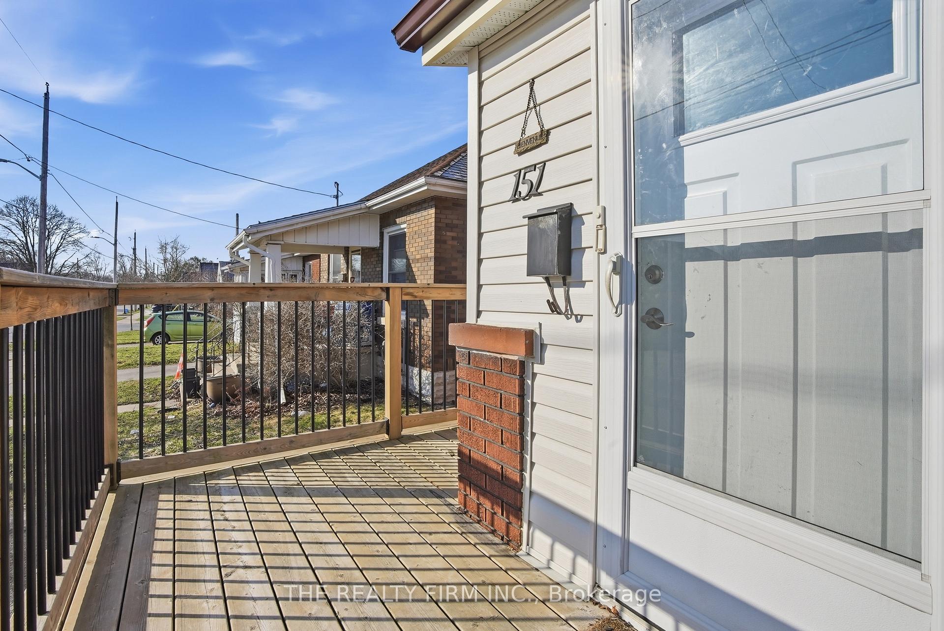 151 Brisbin Street, London East — photo 4 of 5
