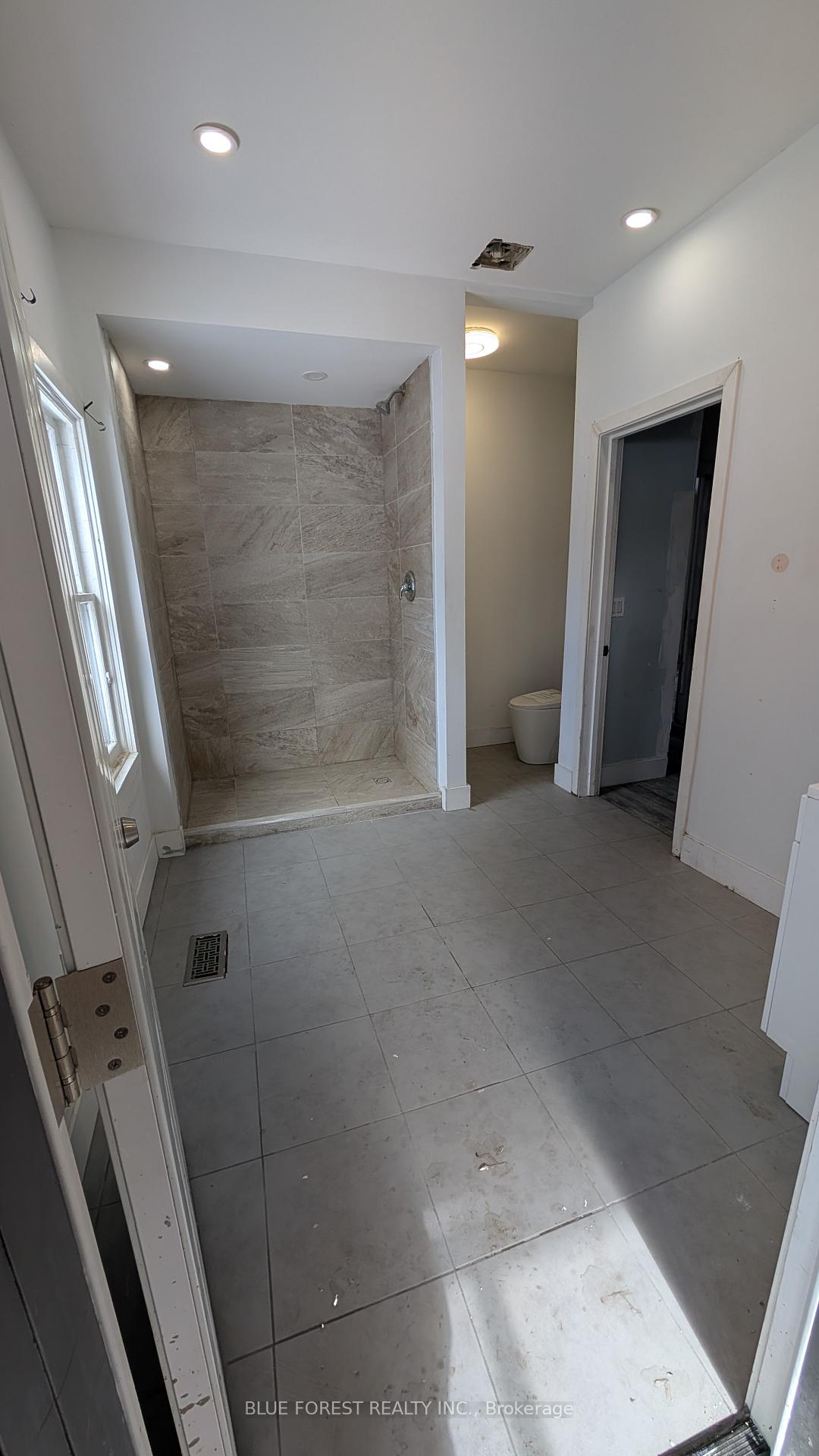 26 Nolan Street, St. Thomas — photo 4 of 5