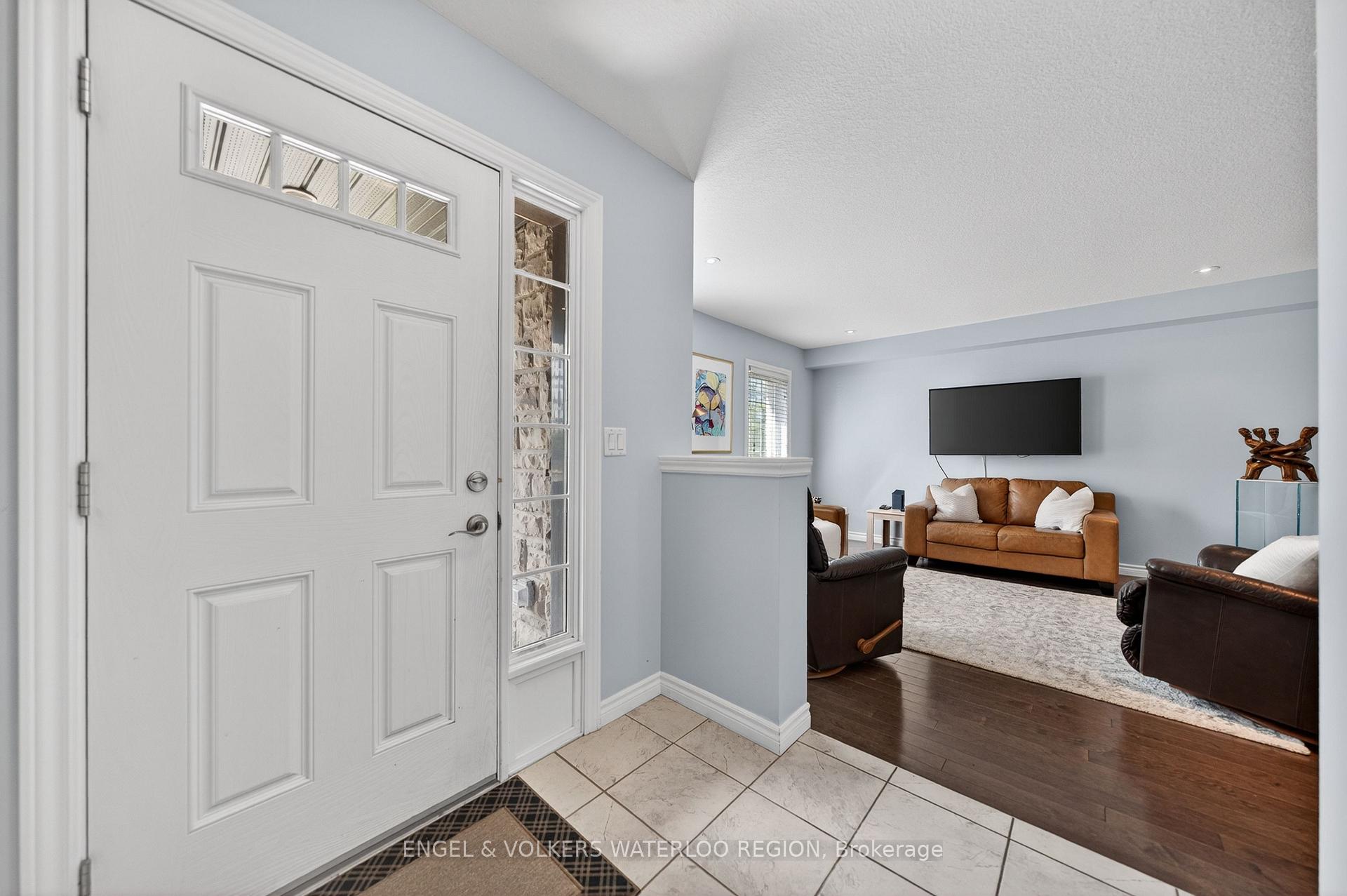 635 Saginaw Parkway 35, Cambridge — photo 5 of 5