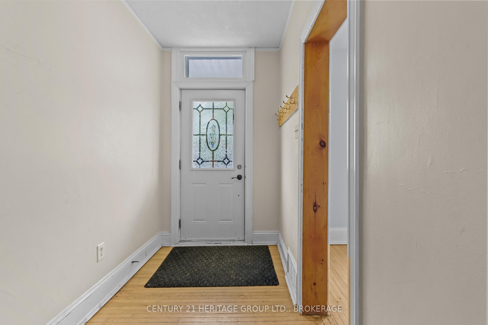 244 Sydenham Street, Kingston — photo 4 of 5