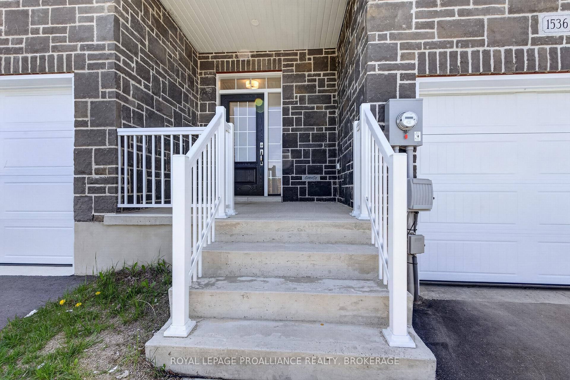 1536 Scarlet Street, Kingston — photo 3 of 5