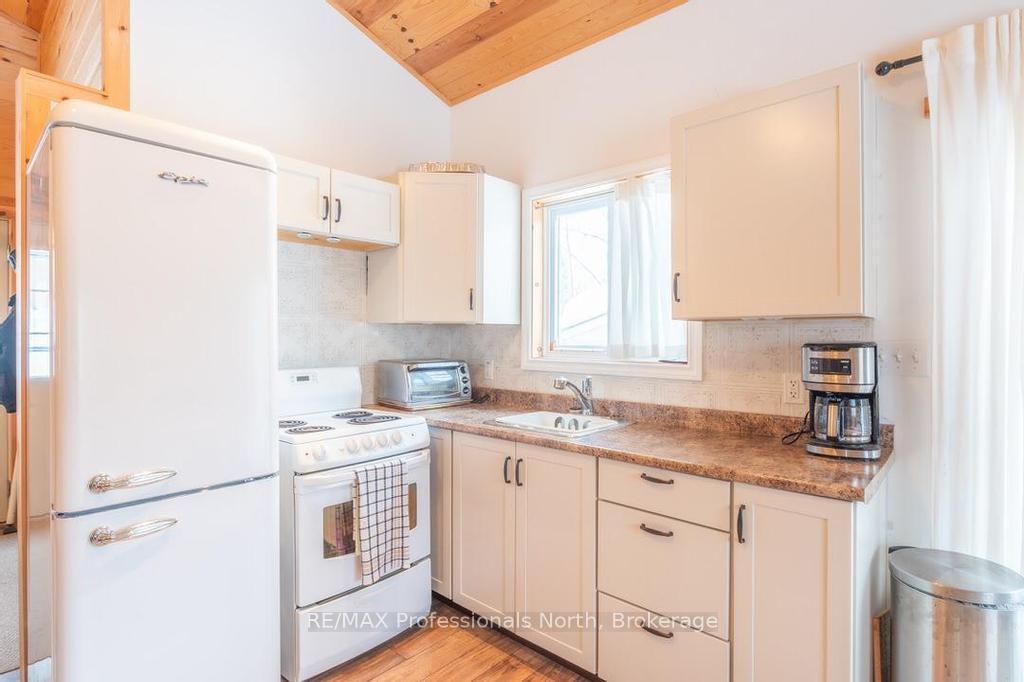 1145 Chelsea Lane, Algonquin Highlands — photo 4 of 5