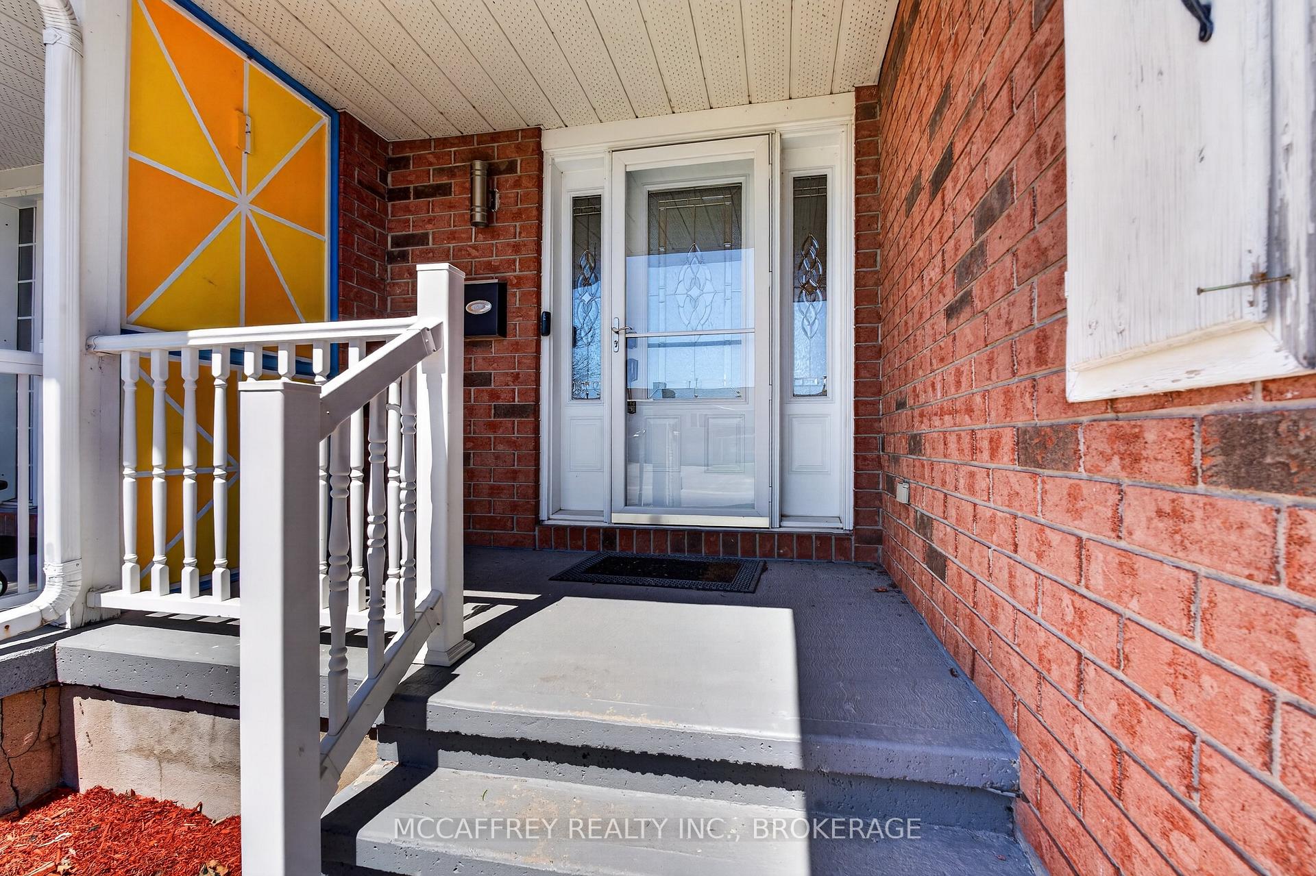 508 Farnham Court, Kingston — photo 2 of 5