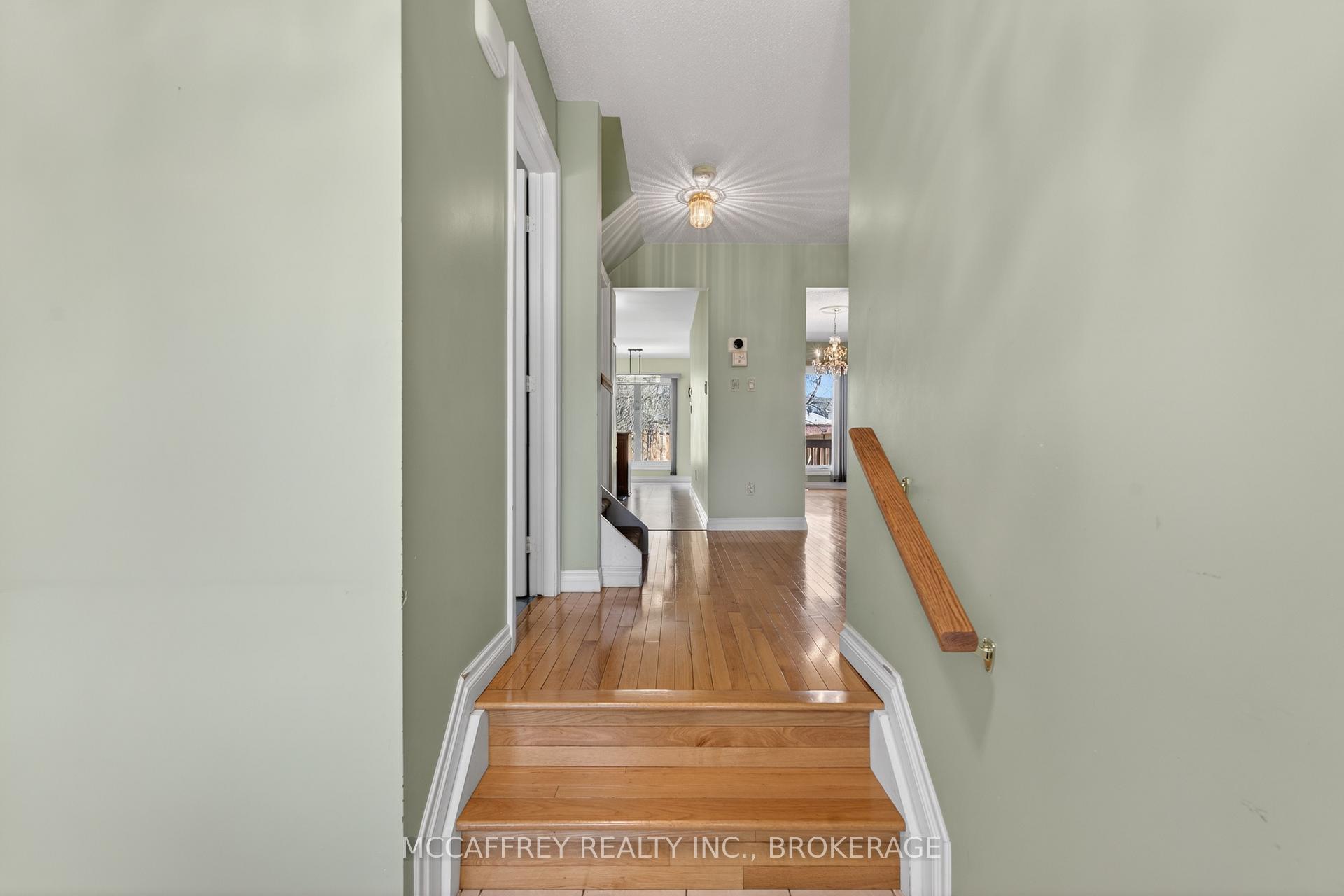 508 Farnham Court, Kingston — photo 4 of 5