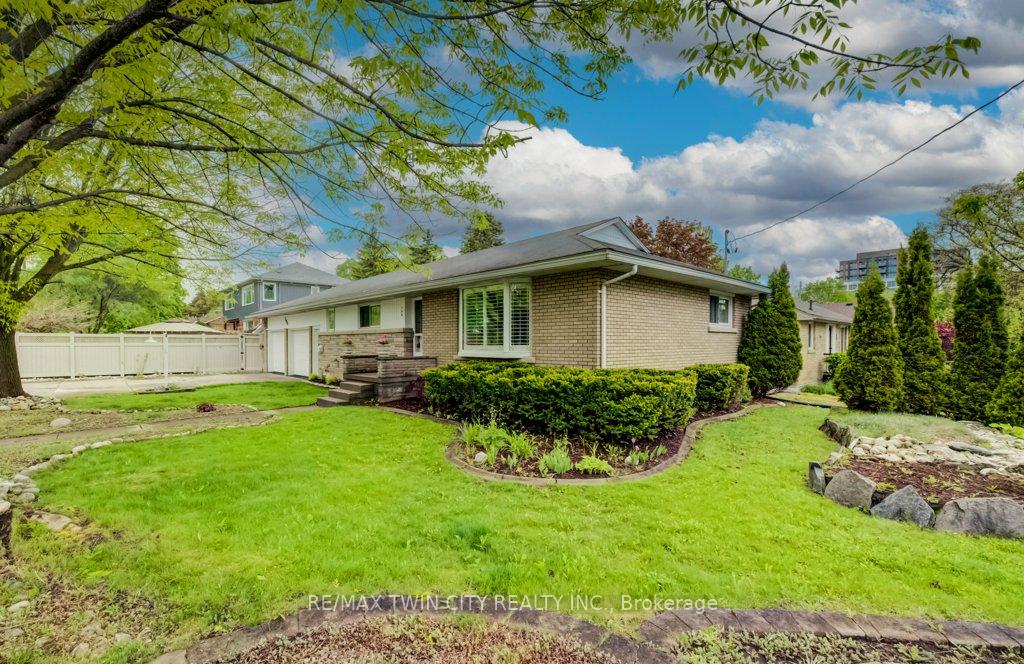 196 Lourdes Street, Waterloo — photo 4 of 5