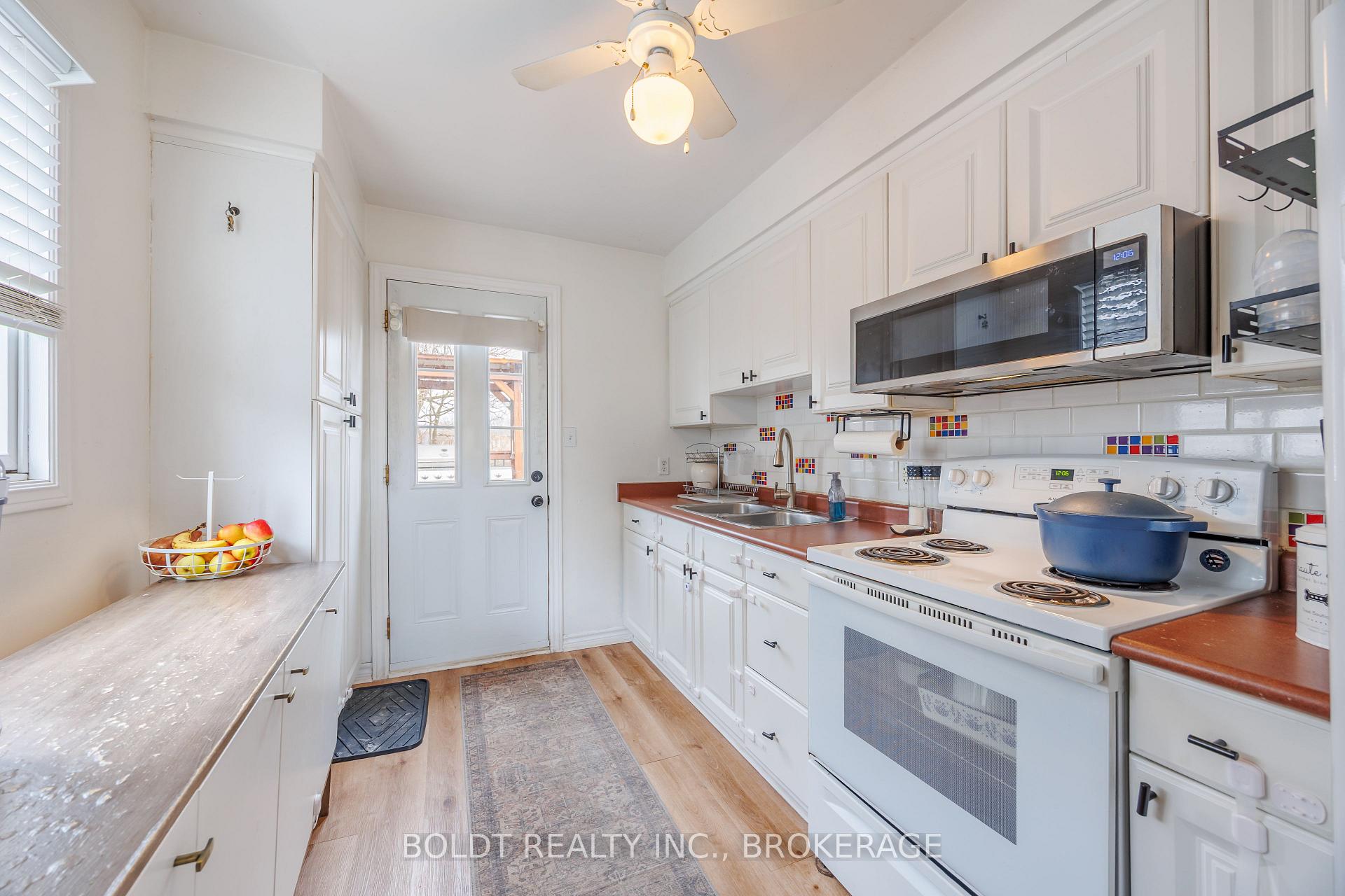 5 Nelles Road, Welland — photo 4 of 5