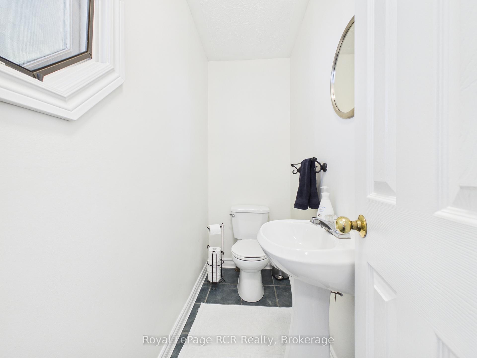 74 Grenville Street N, Saugeen Shores — photo 4 of 5