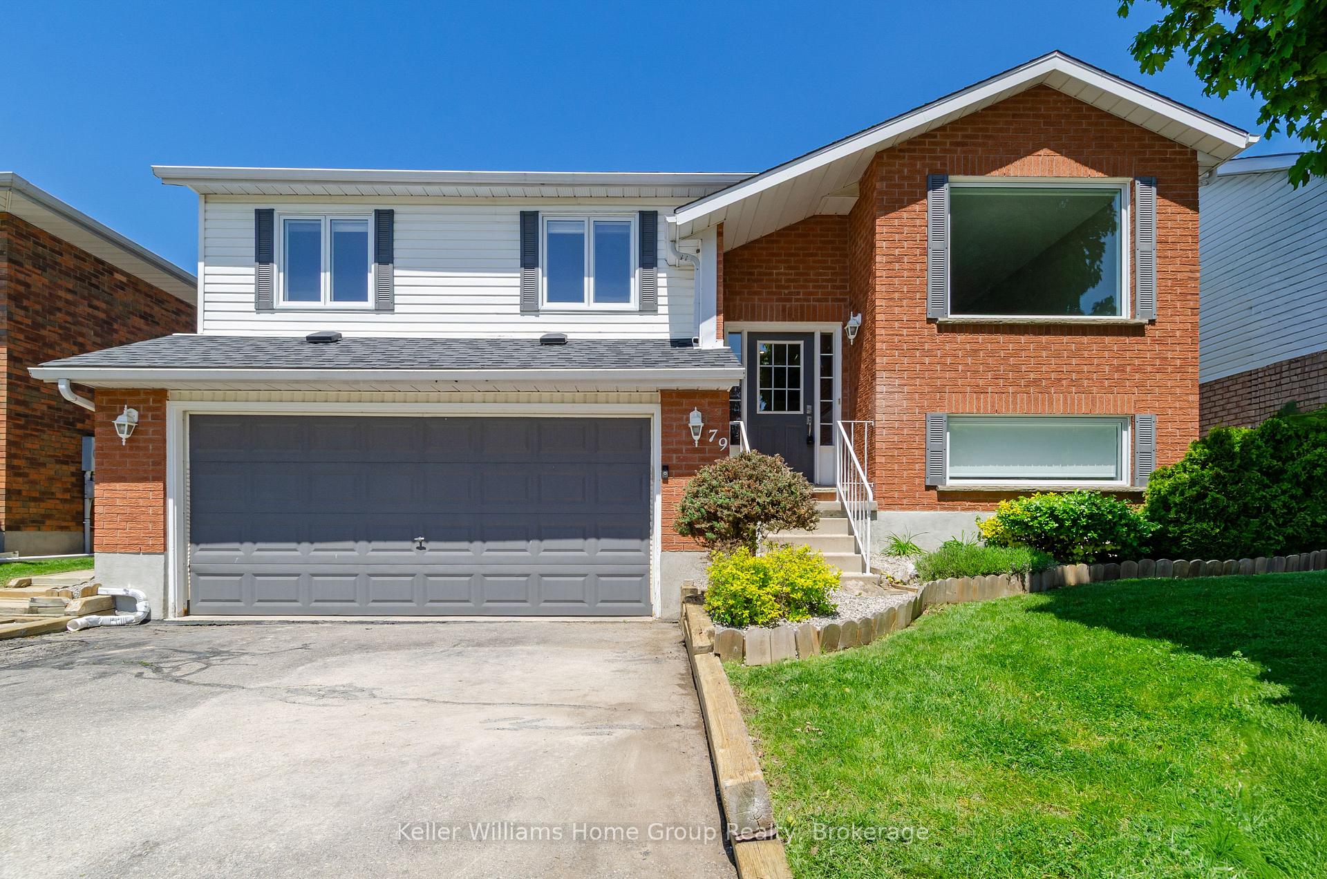 79 Hazelwood Crescent, Cambridge — photo 2 of 5