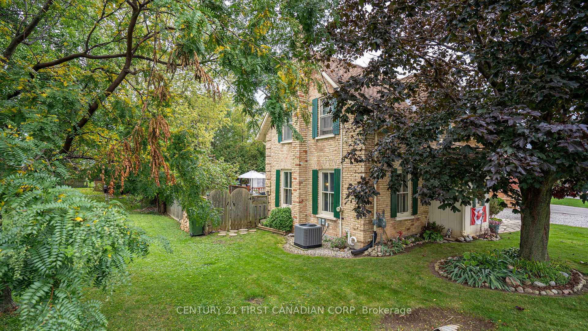 1 Fairview Avenue, St. Thomas — photo 5 of 5