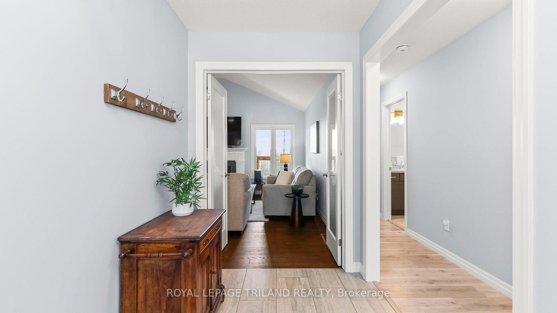 8 MELROSE Court, St. Thomas — photo 5 of 5