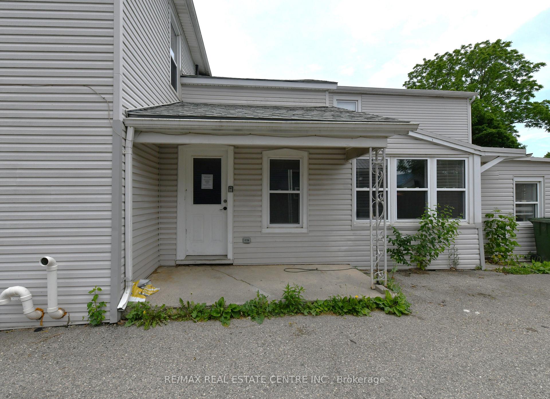 10 MEDA Street, St. Thomas — photo 3 of 5