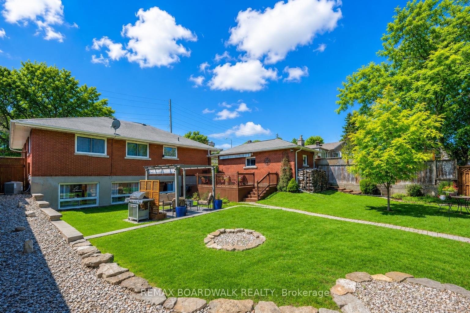 89 Stewart Boulevard, Brockville — photo 3 of 5