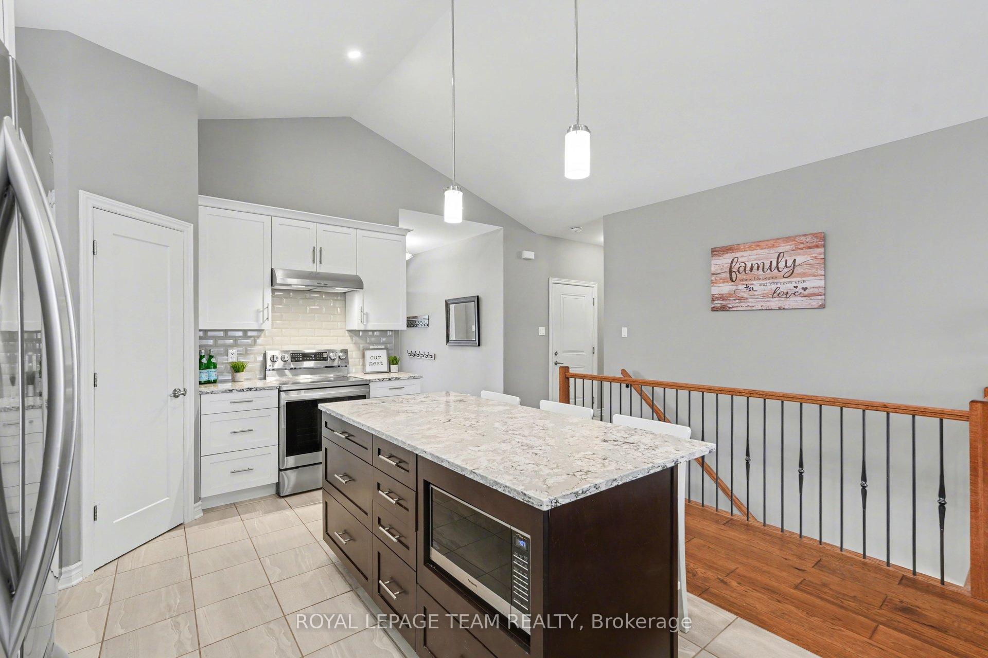 855 Reaume Street, Mississippi Mills — photo 3 of 5
