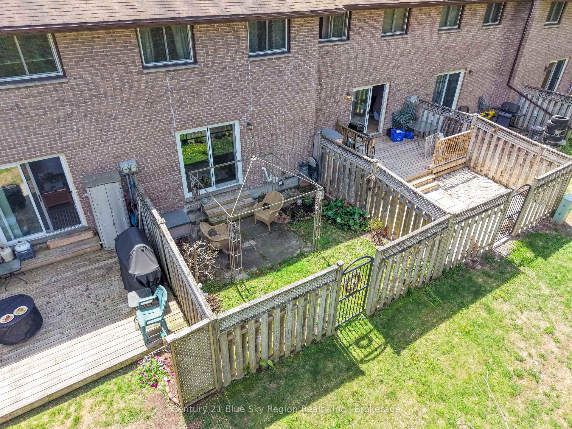 376 Wickstead Avenue, North Bay — photo 5 of 5