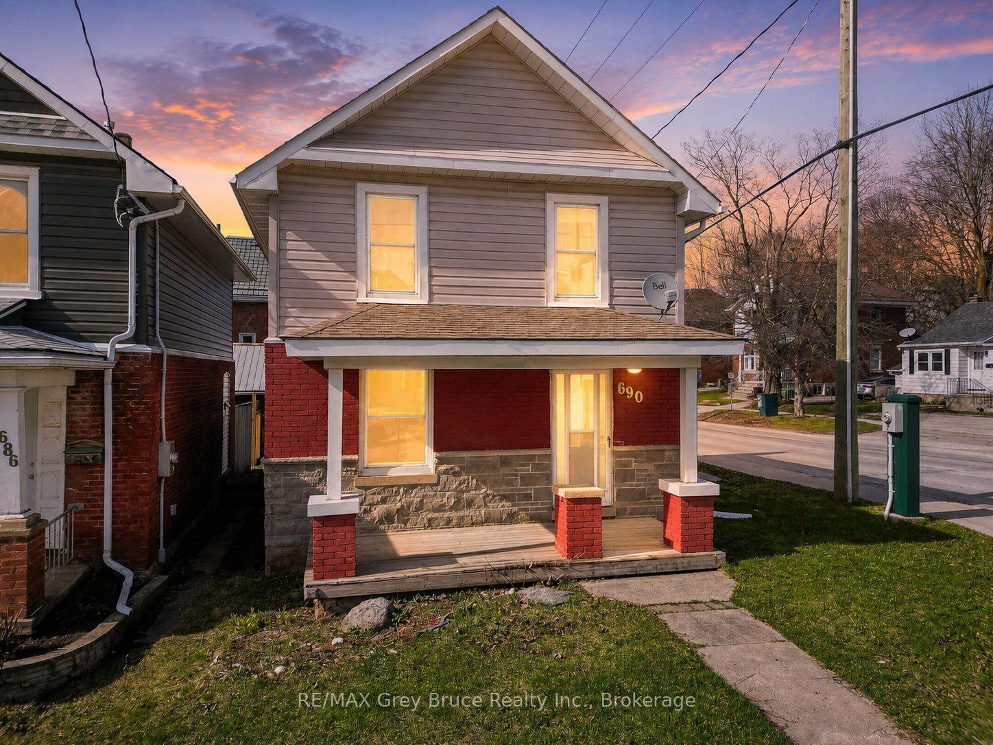 690 8th Street E, Owen Sound, ON N4K 1L8 — Owen Sound, Ontario
